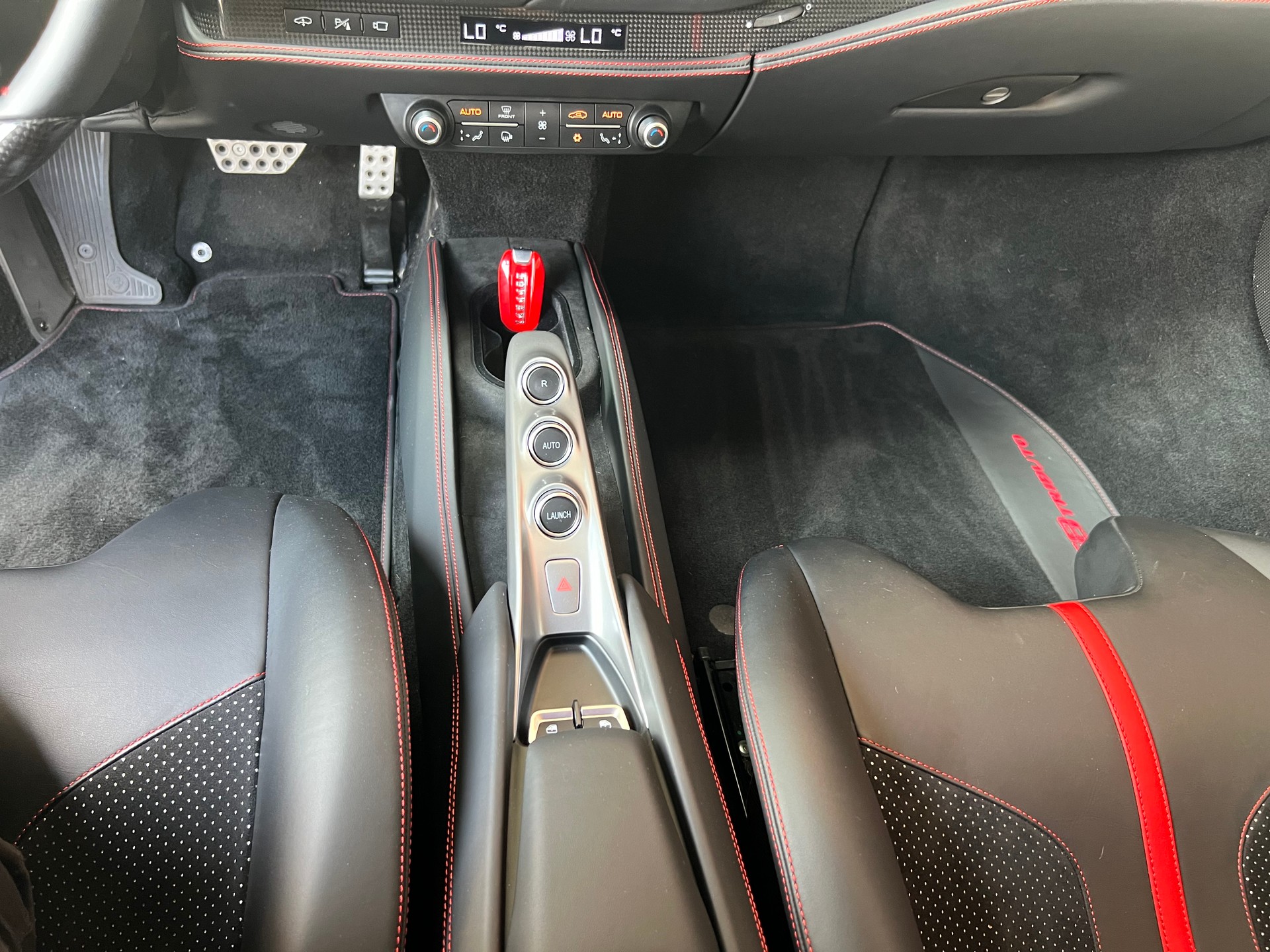 FERRARI F8 Tributo Bi-Color-image-11