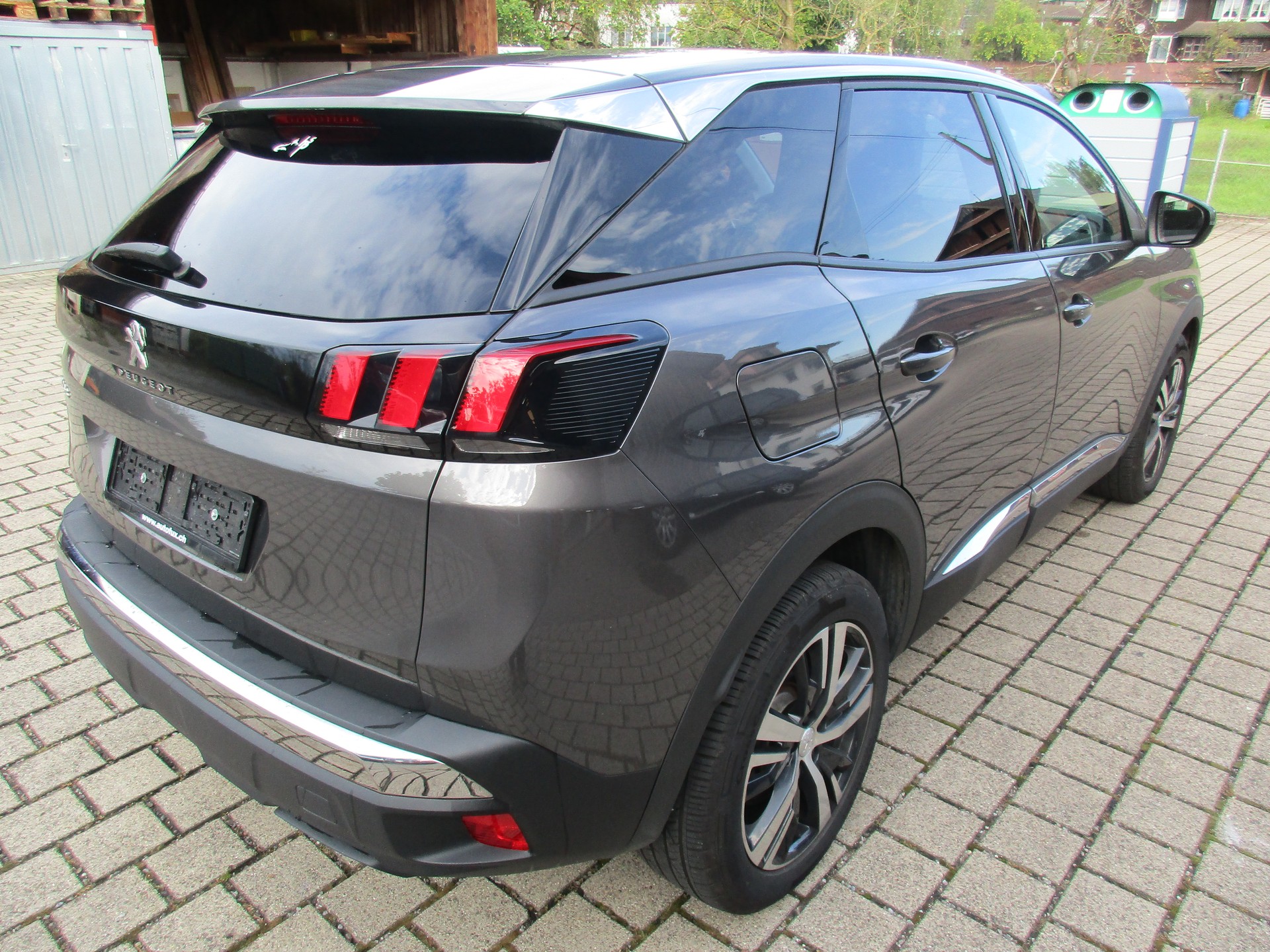 PEUGEOT 3008 1.2 PureTech Allure Pack EAT8-image-2