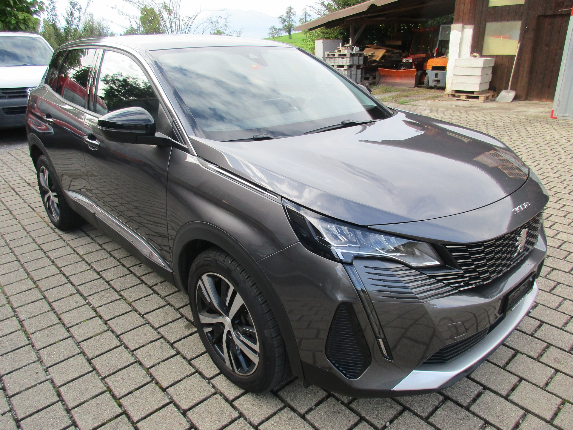 PEUGEOT 3008 1.2 PureTech Allure Pack EAT8-image-3