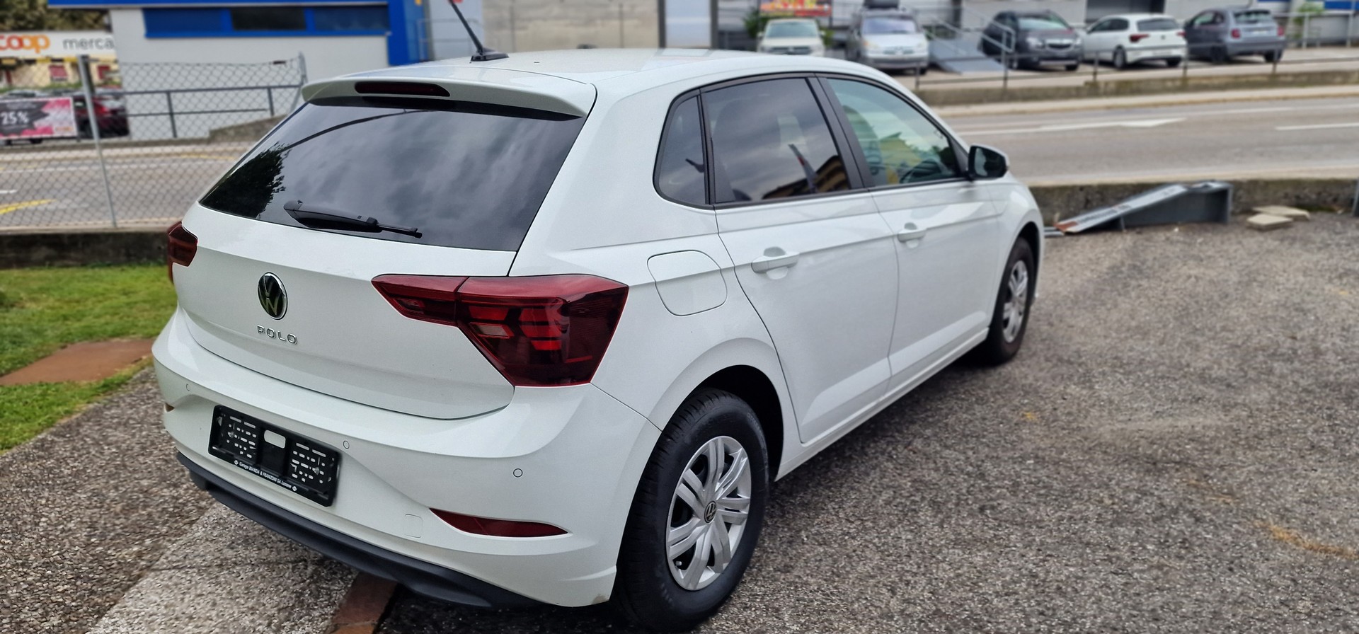 VW Polo 1.0 TSI Basis-image-4