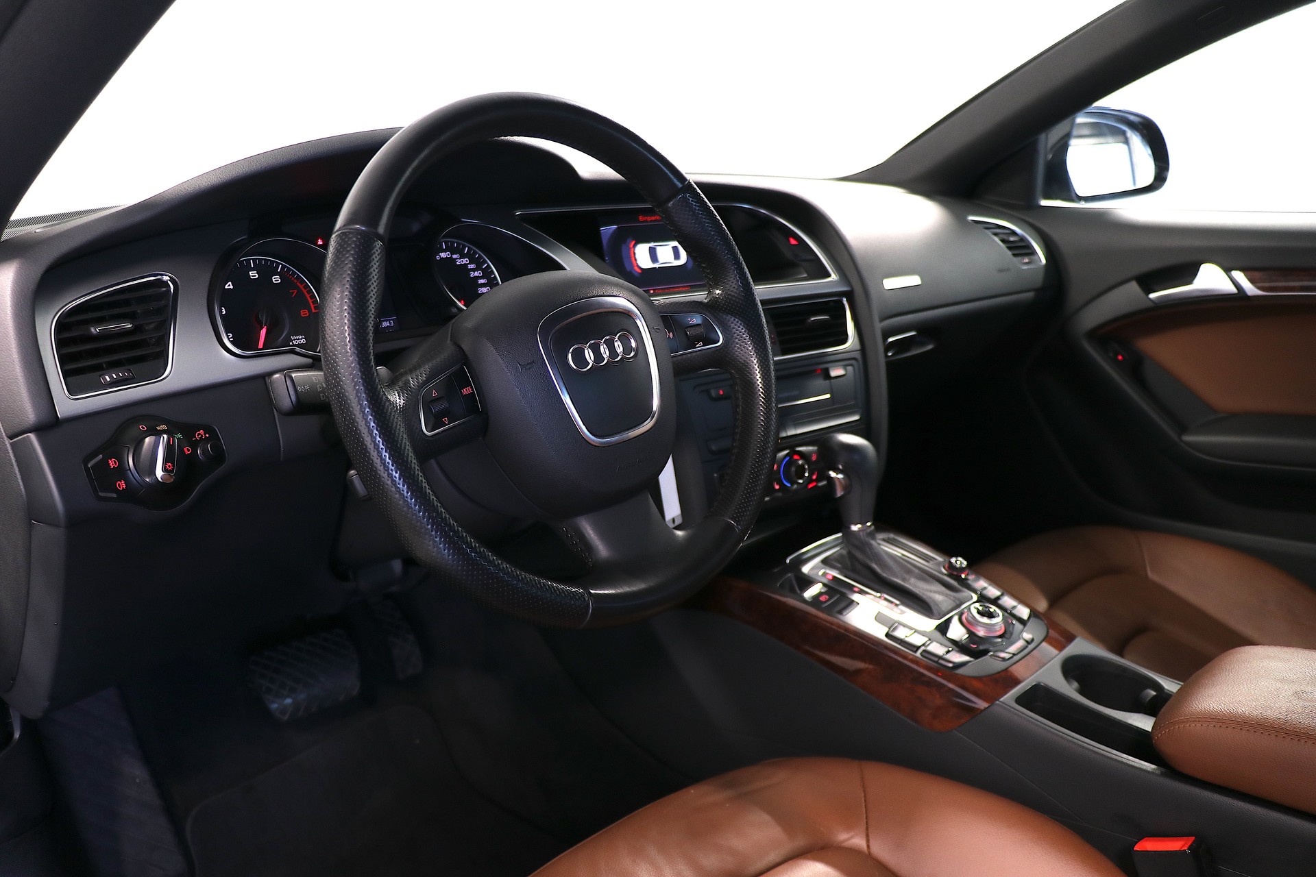 AUDI A5 Coupé 3.2 FSI quattro tiptronic-image-6