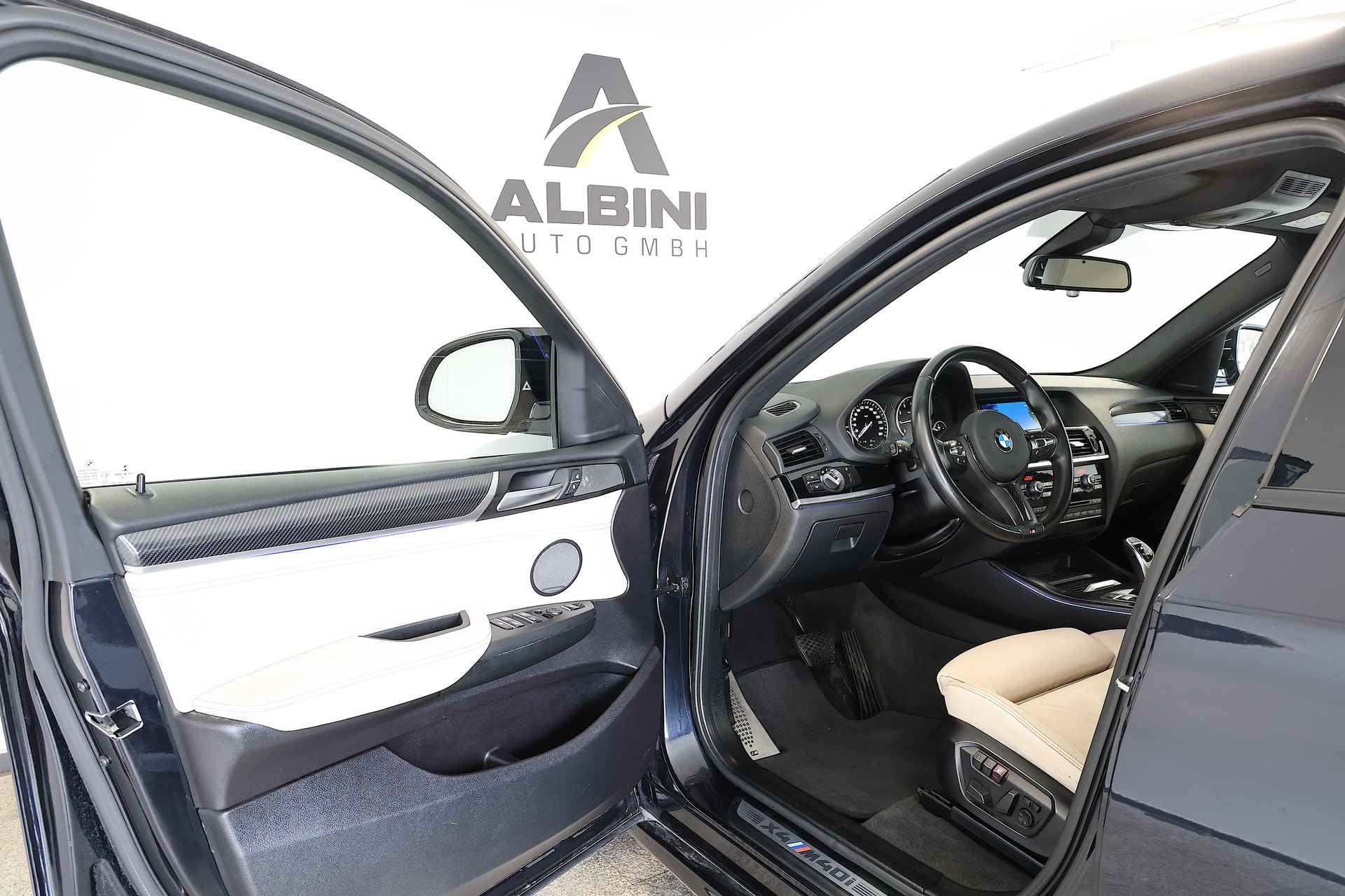 BMW X4 M 40i Steptronic-image-4
