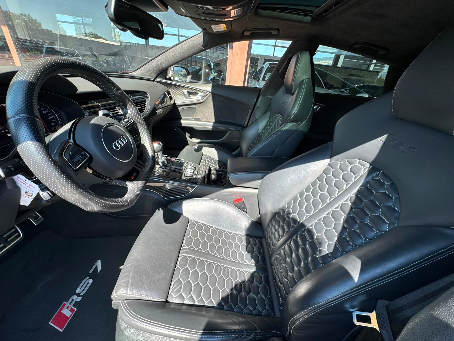 AUDI RS7 Sportback 4.0 TFSI V8 quattro S-tronic-image-6