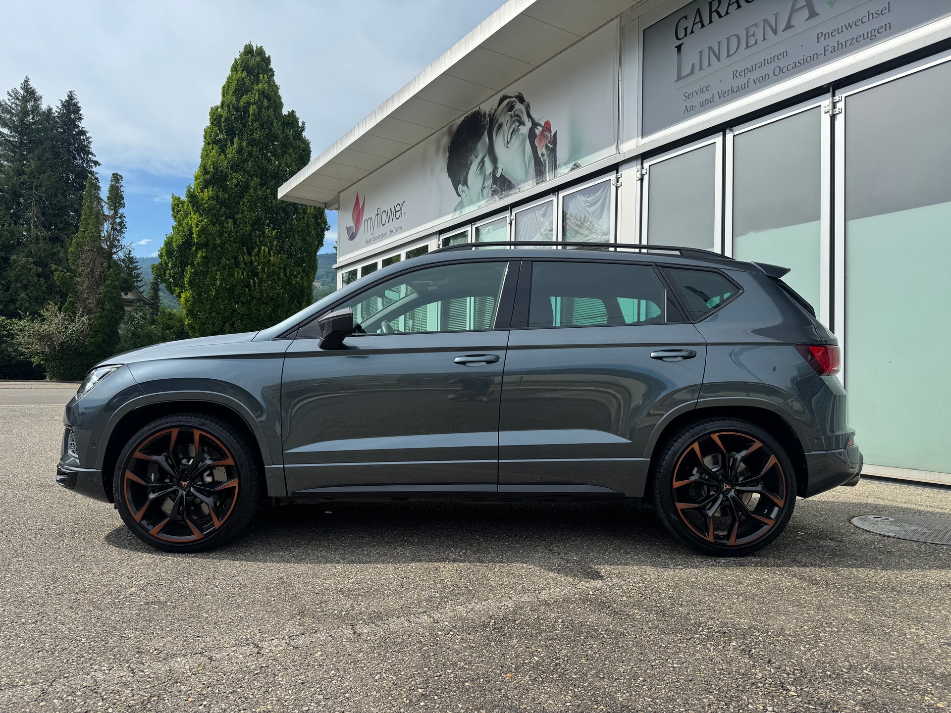CUPRA Ateca 2.0TSI 4Drive DSG Limited Edition Akrapovic-image-2