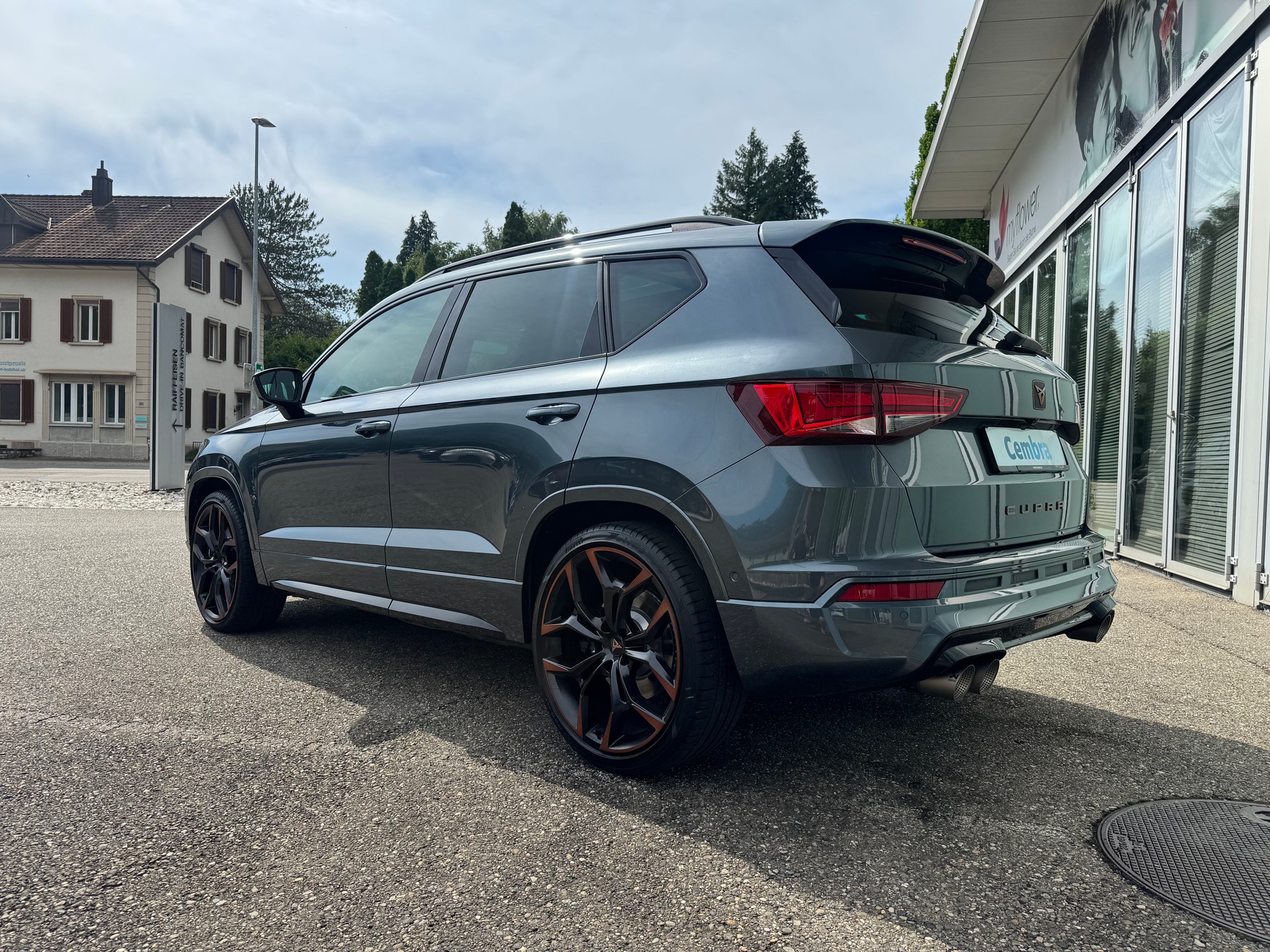 CUPRA Ateca 2.0TSI 4Drive DSG Limited Edition Akrapovic-image-3