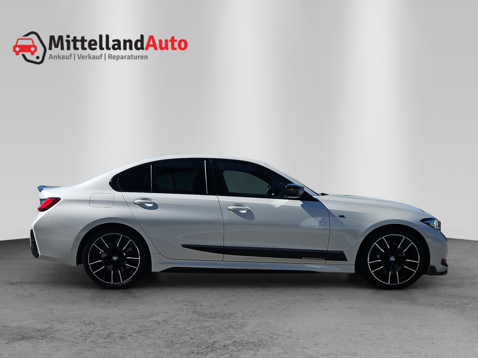BMW M340d xDrive 48V Steptronic-image-3