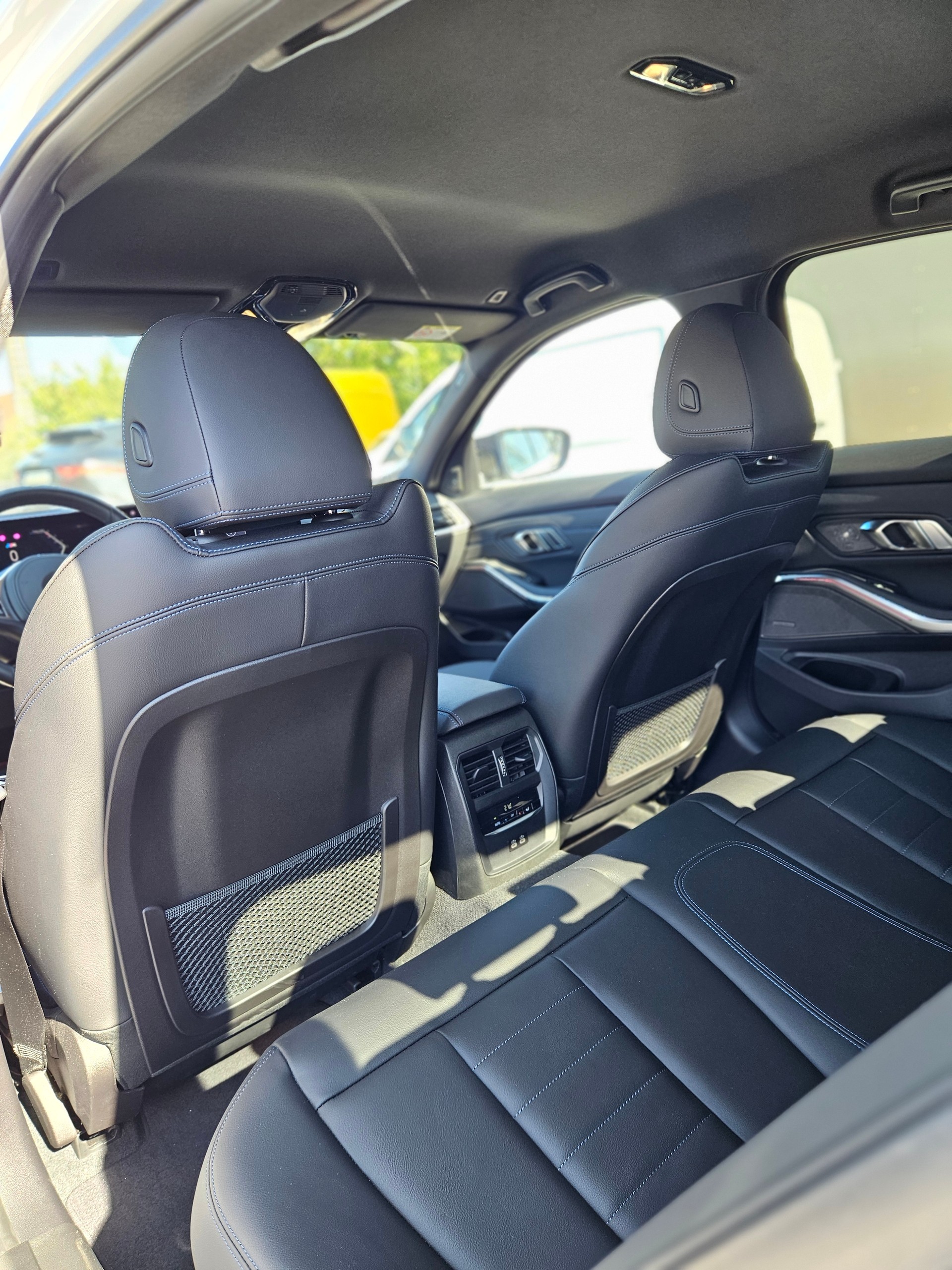 BMW M340d xDrive 48V Steptronic-image-9