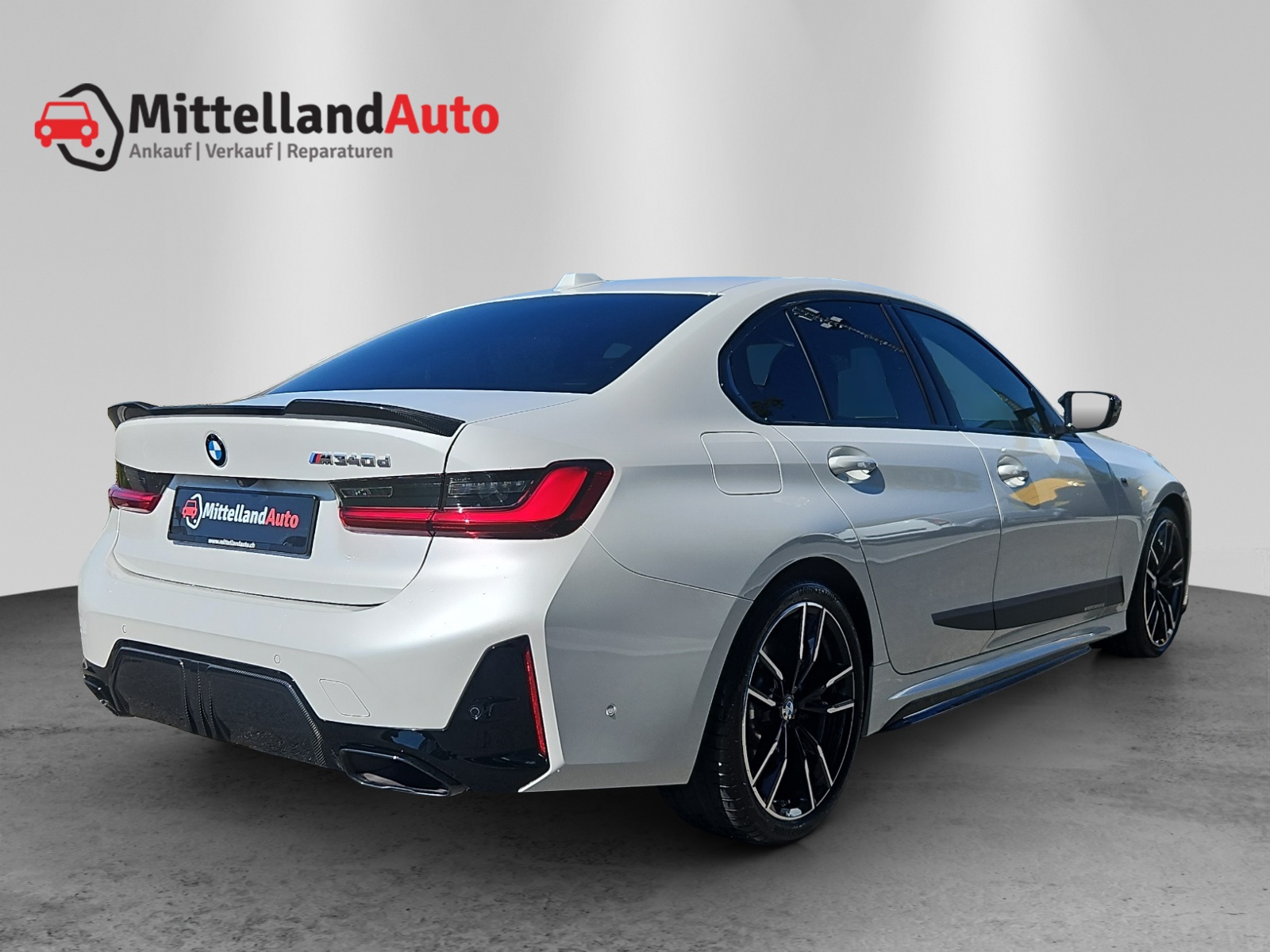 BMW M340d xDrive 48V Steptronic-image-11