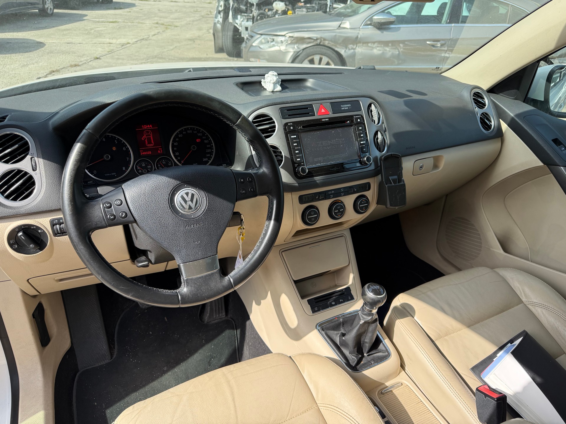 VW Tiguan 2.0 TSI Sport&Style-image-10