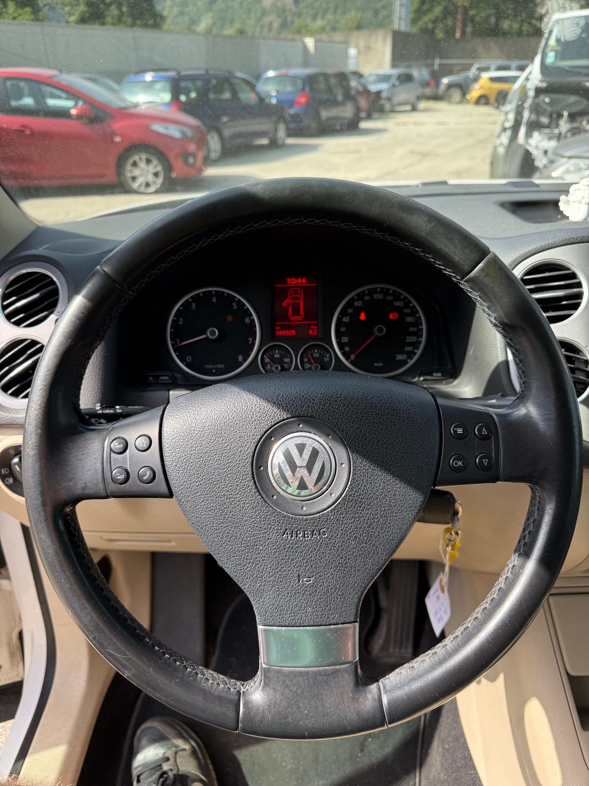 VW Tiguan 2.0 TSI Sport&Style-image-11