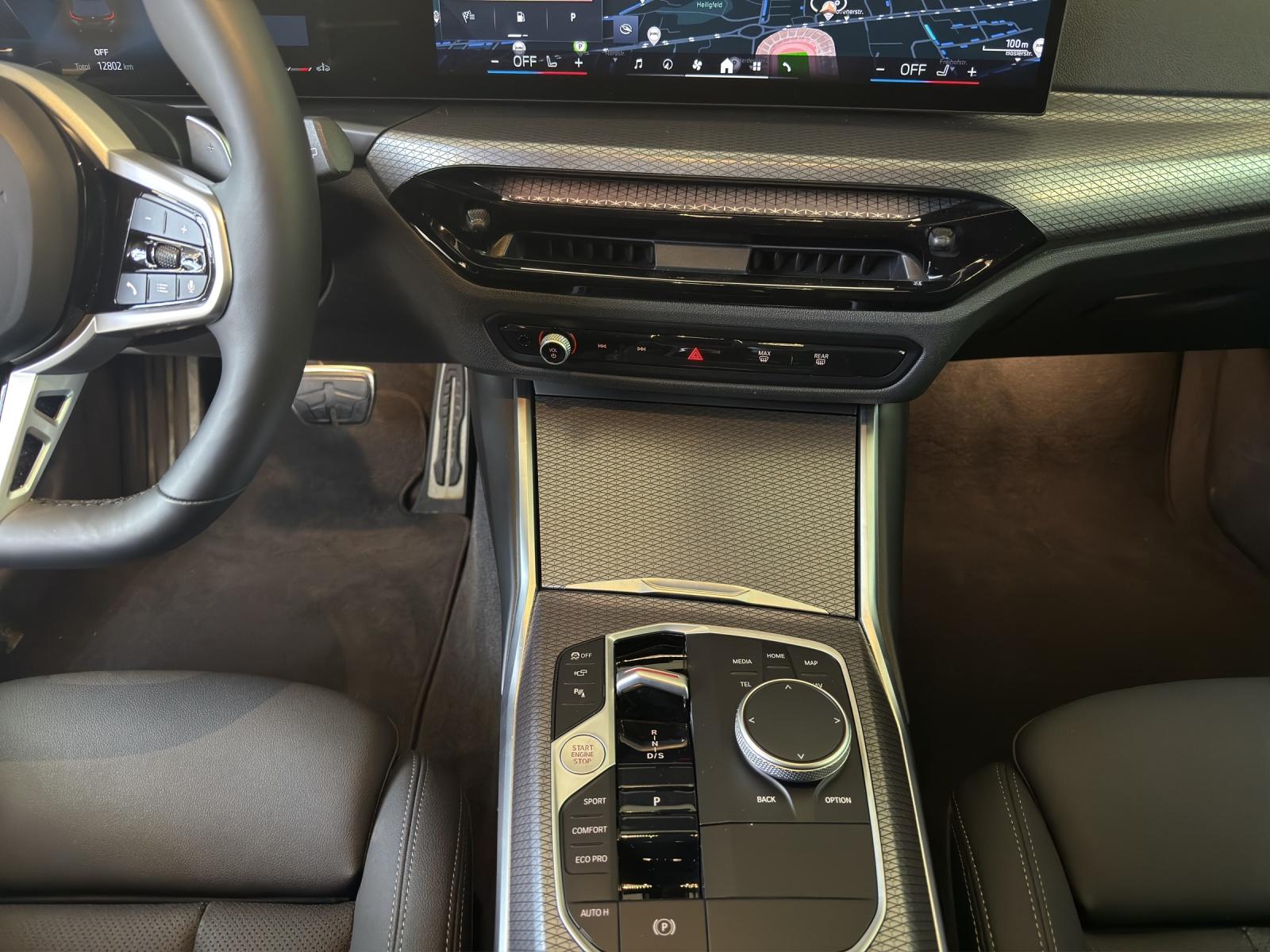 BMW 320d xDrive Touring M Sport-image-13