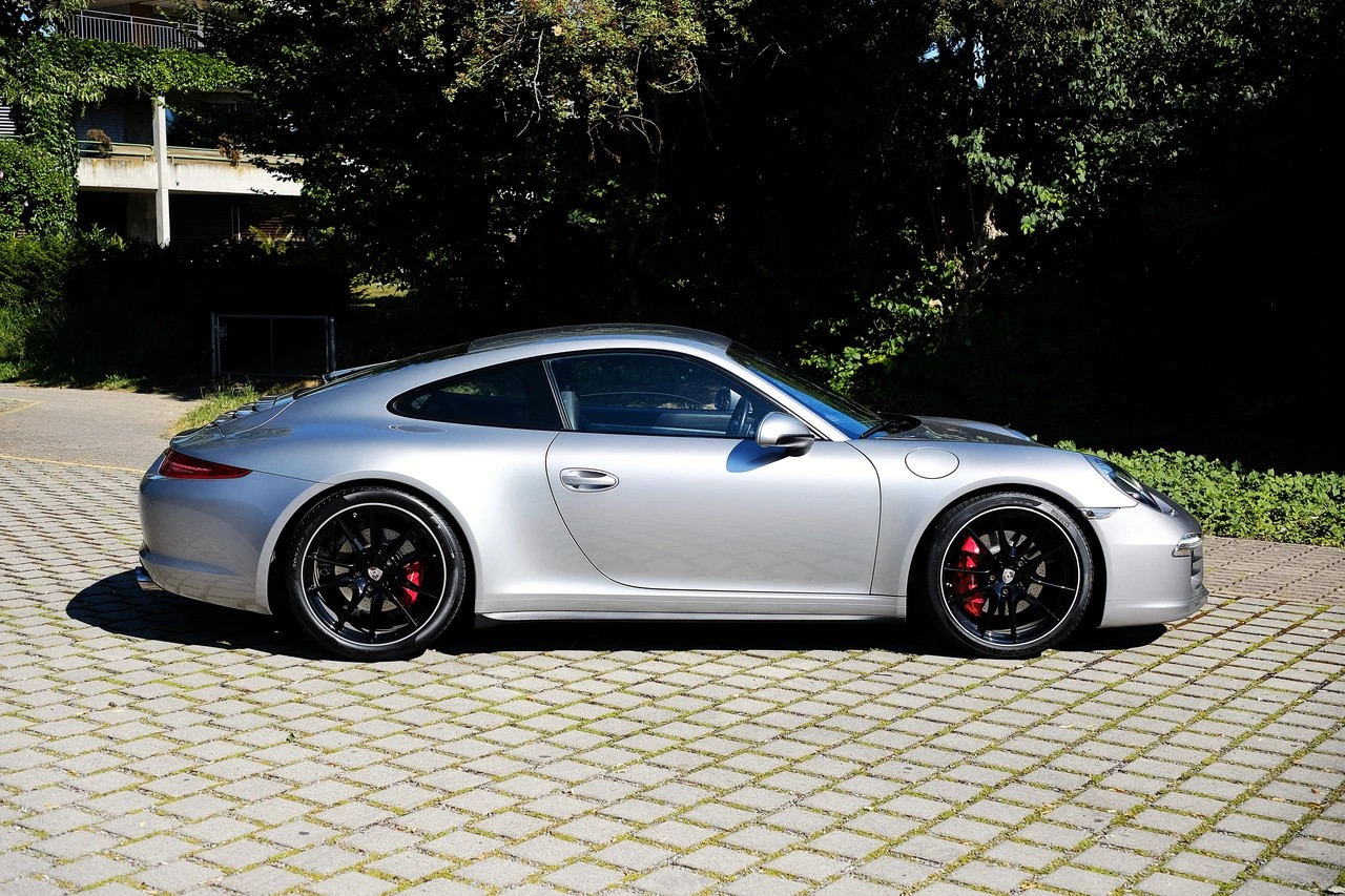 PORSCHE 911 Carrera 4S PDK-image-3