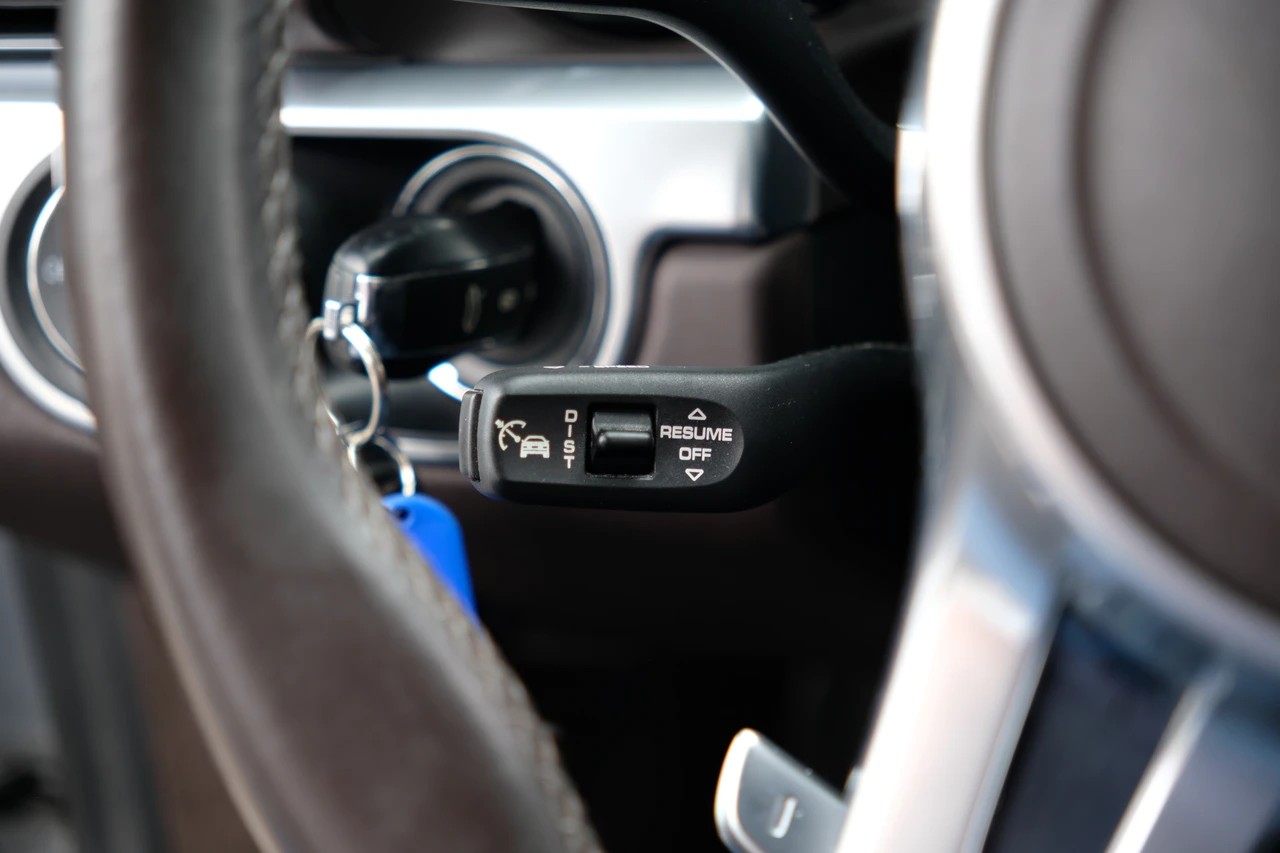 PORSCHE 911 Carrera 4S PDK-image-10