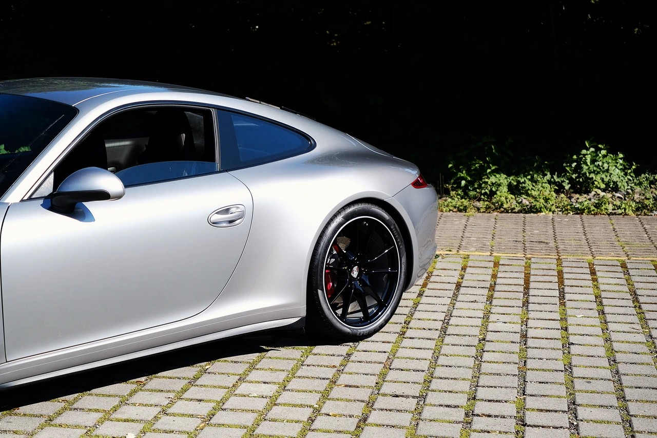 PORSCHE 911 Carrera 4S PDK-image-4