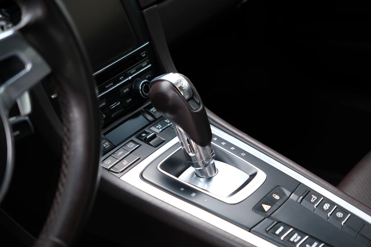 PORSCHE 911 Carrera 4S PDK-image-9