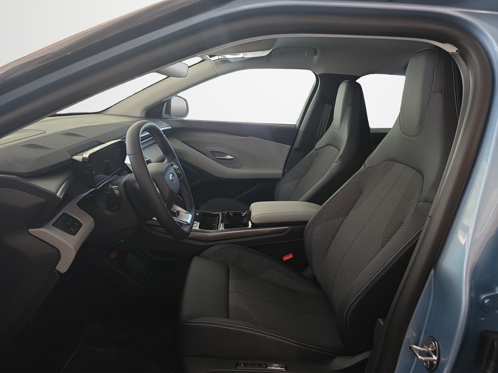 FORD Explorer Extended Range AWD-image-8
