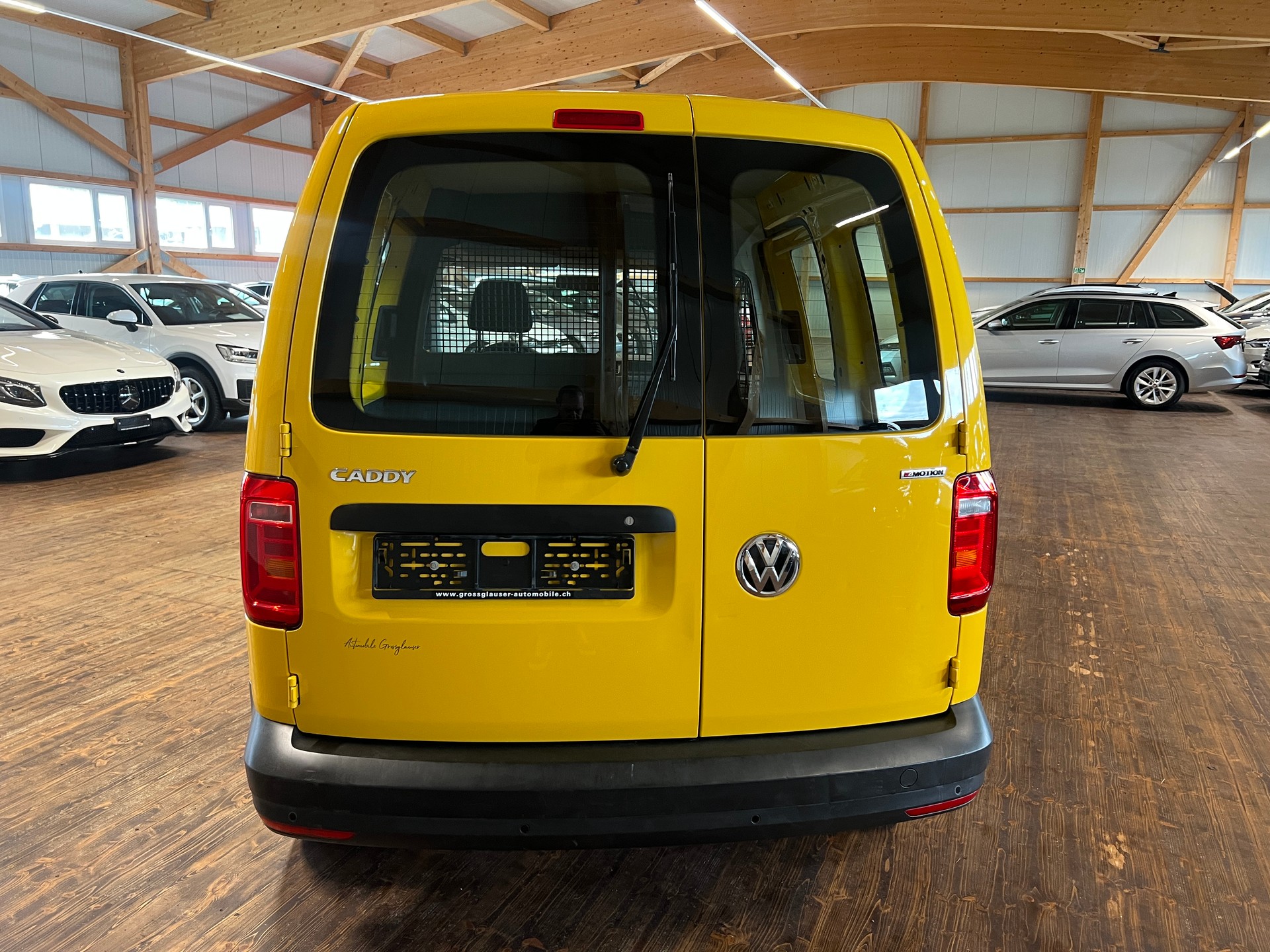 VW Caddy 2.0TDI 4Motion BlueMotion Technology DSG-image-5