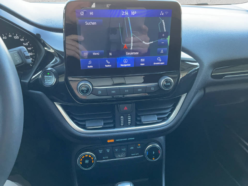 FORD Fiesta 1.0 EcoB Hybrid Titanium-image-11
