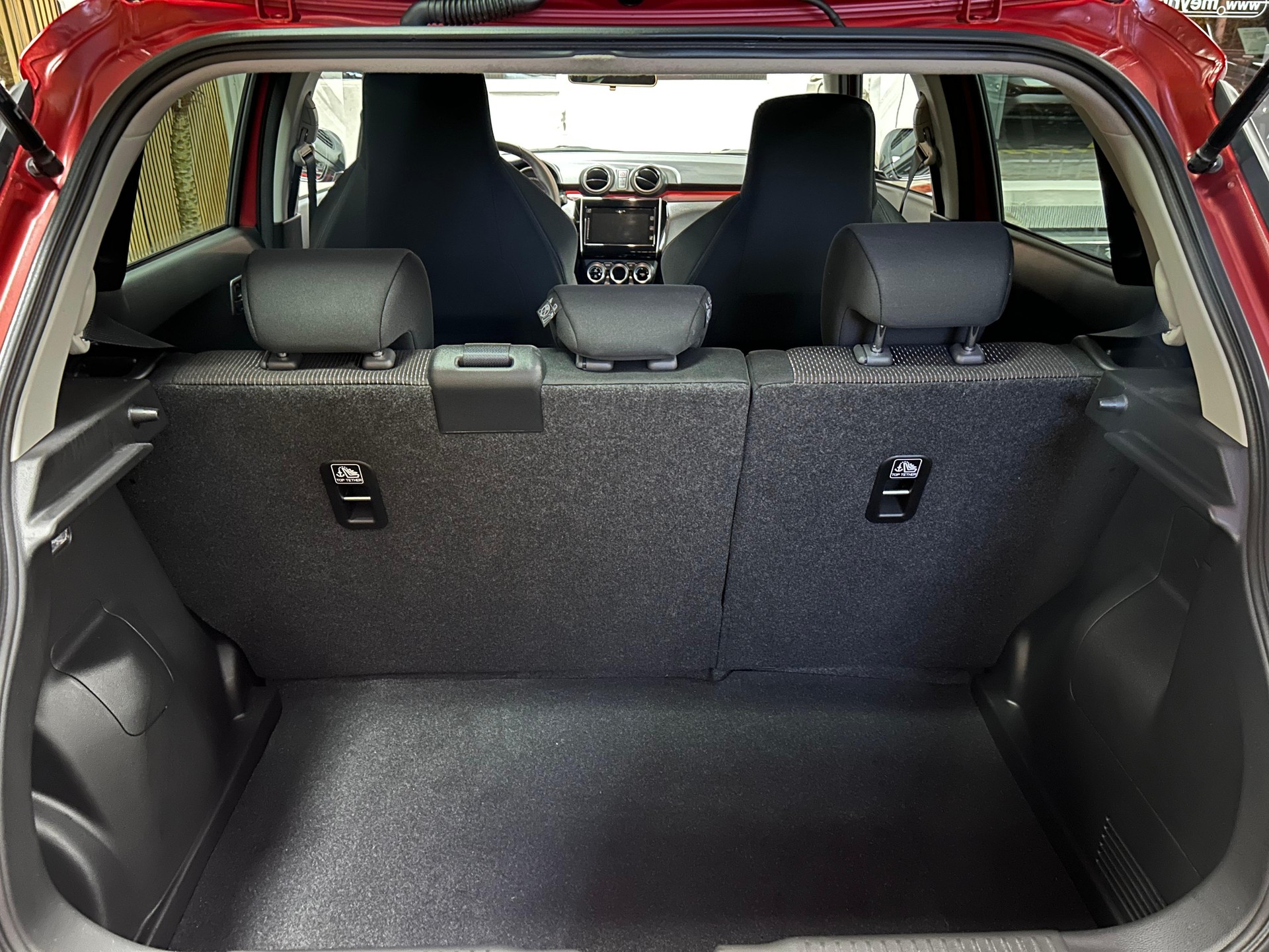 SUZUKI Swift 1.4 T Sport Compact Top Hybrid-image-18