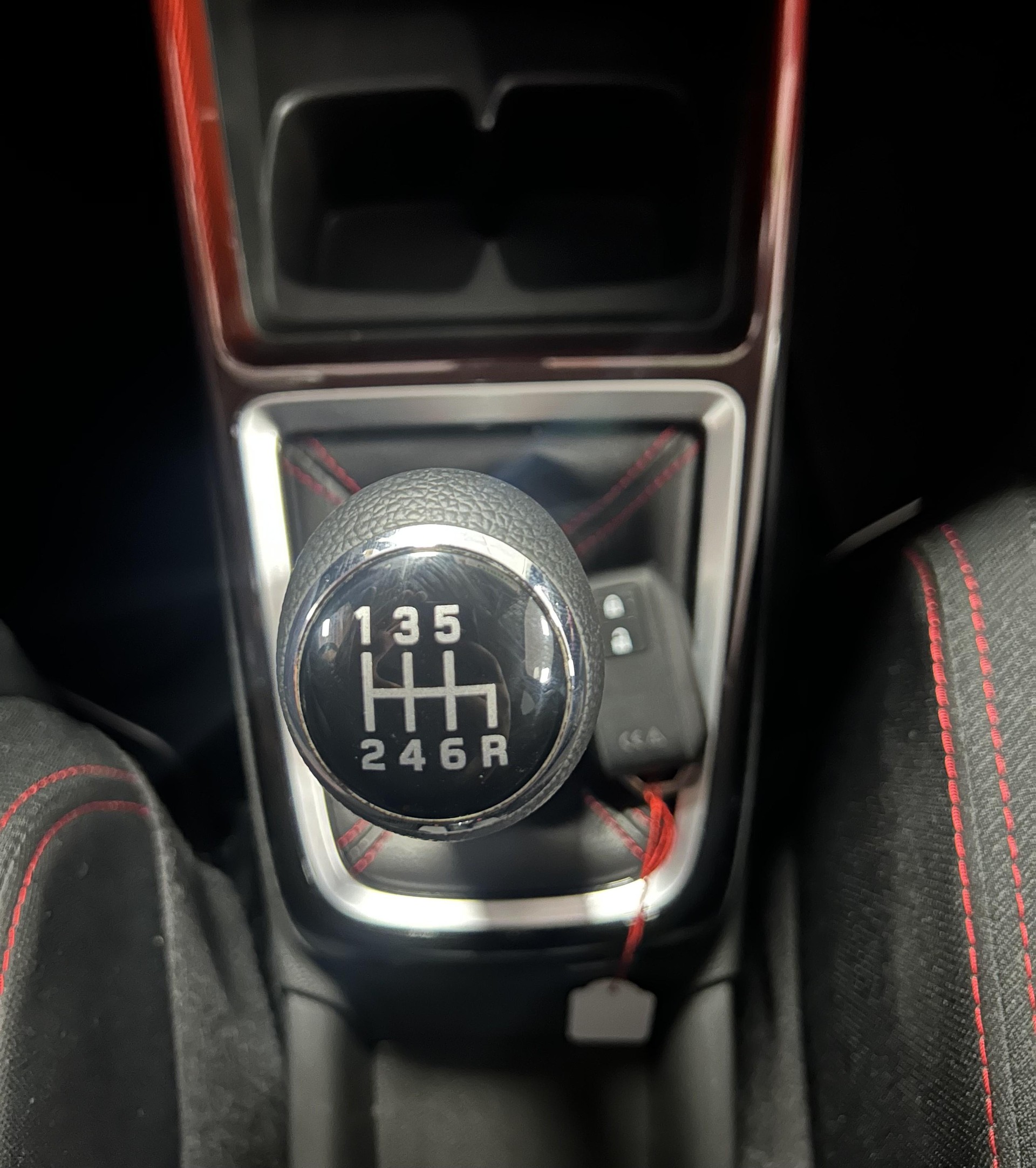 SUZUKI Swift 1.4 T Sport Compact Top Hybrid-image-10