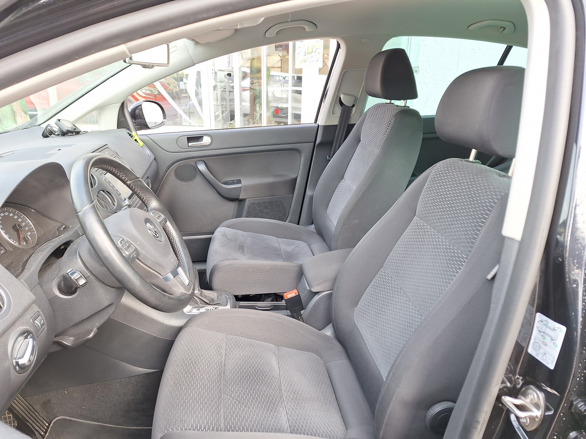 VW Golf+ 1.4 TSI mit AHK 1300kg-image-5
