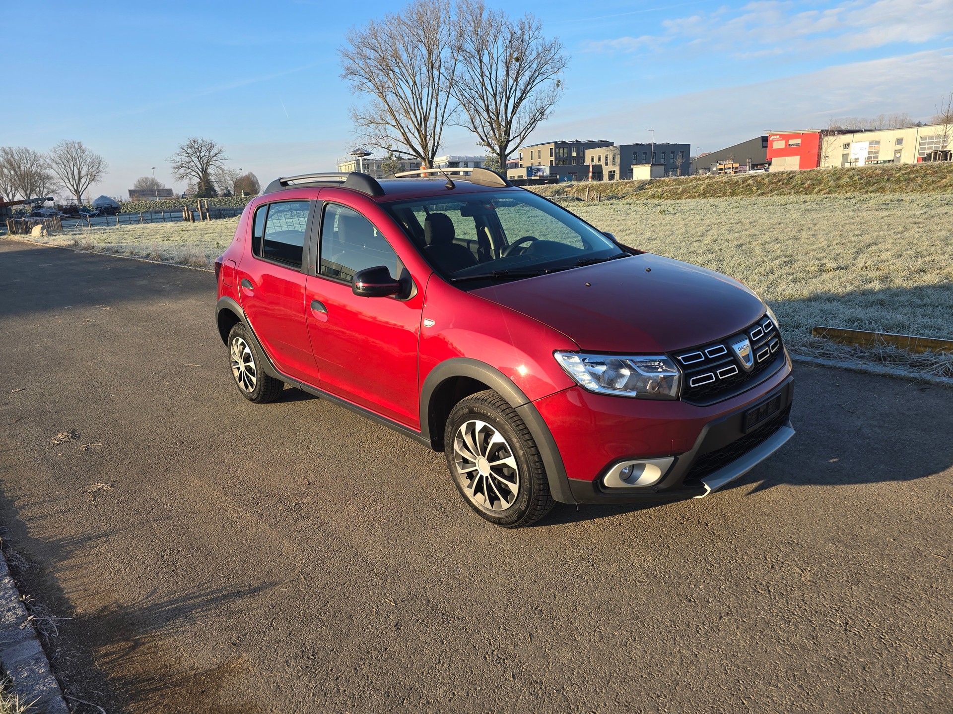 DACIA Sandero Tce 90 Stepway-image-1