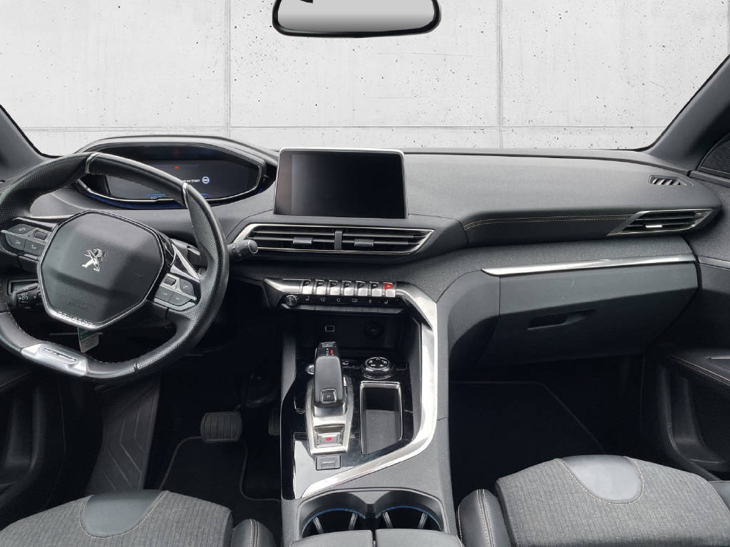 PEUGEOT 3008 1.5 BlueHDi GT Line-image-7