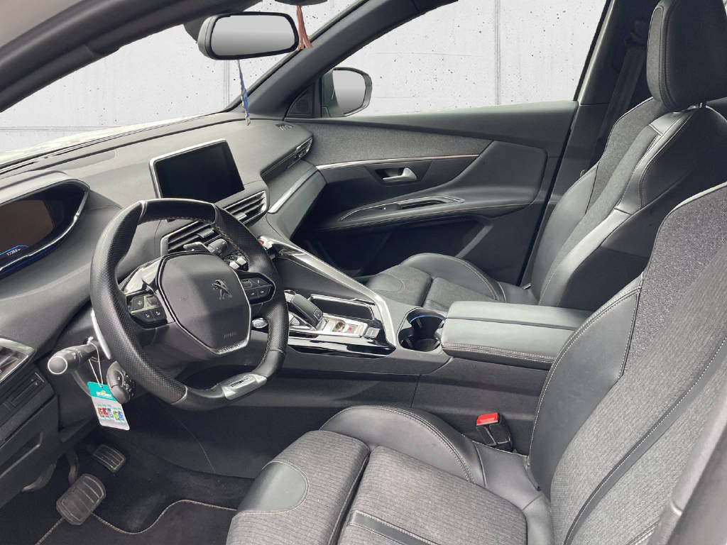 PEUGEOT 3008 1.5 BlueHDi GT Line-image-6