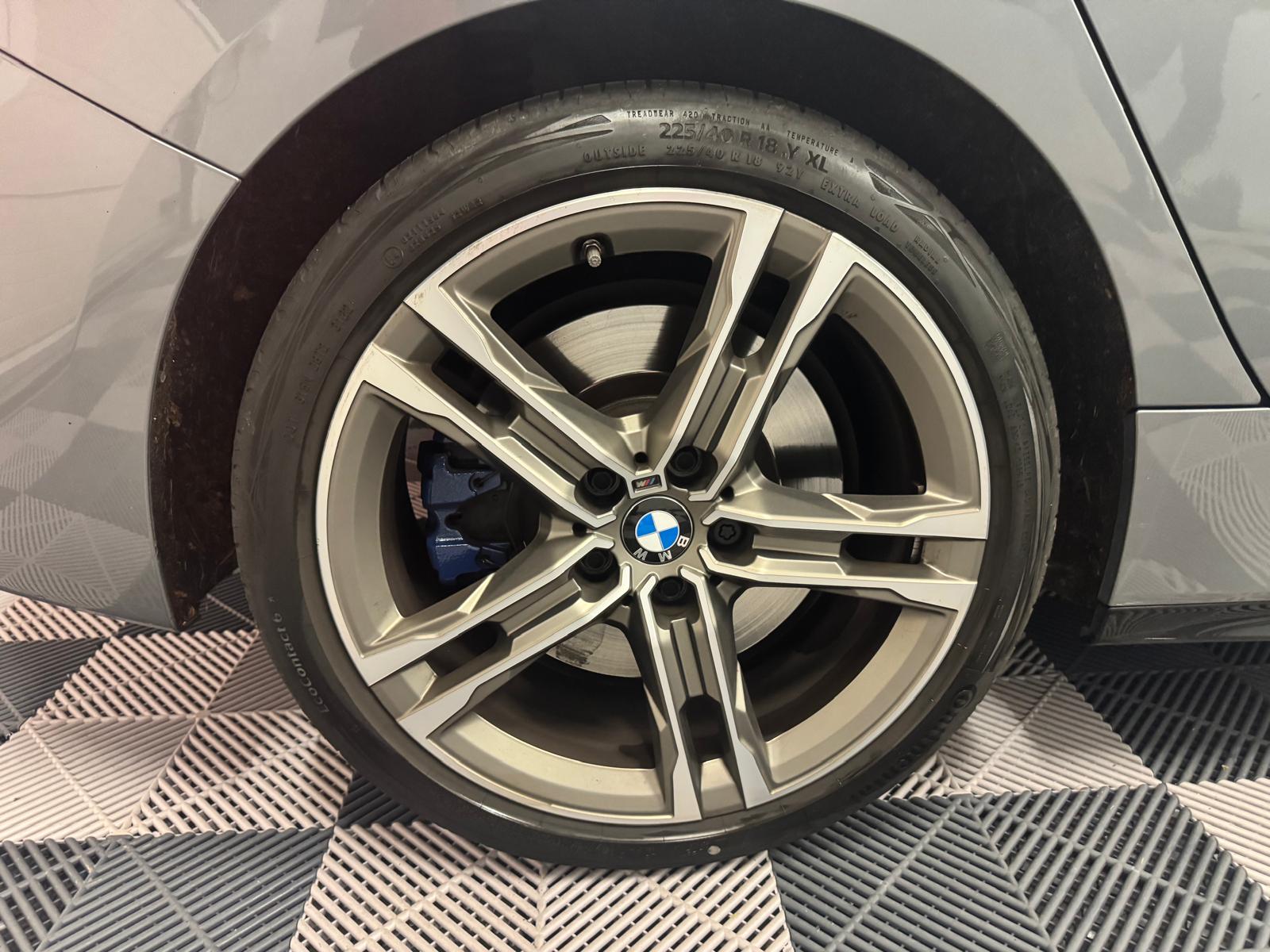 BMW M135i xDrive Steptronic-image-27