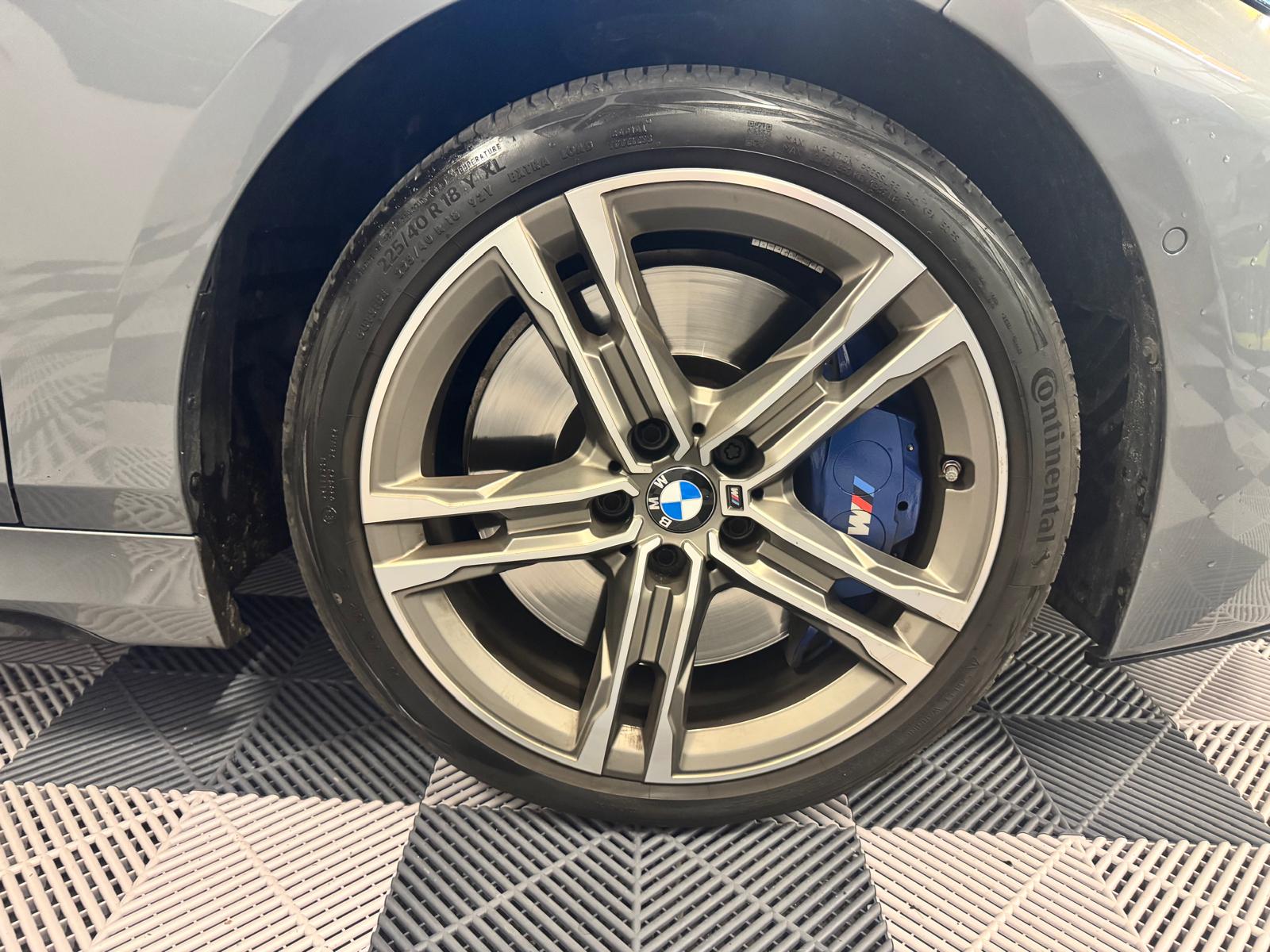 BMW M135i xDrive Steptronic-image-24