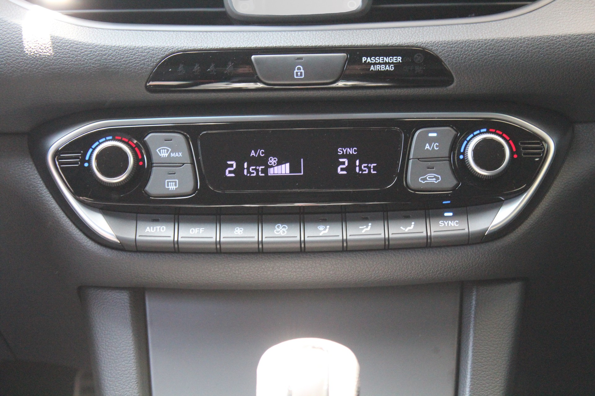 HYUNDAI i30 1.5 T-GDi N Line 48V MH DCT-image-14