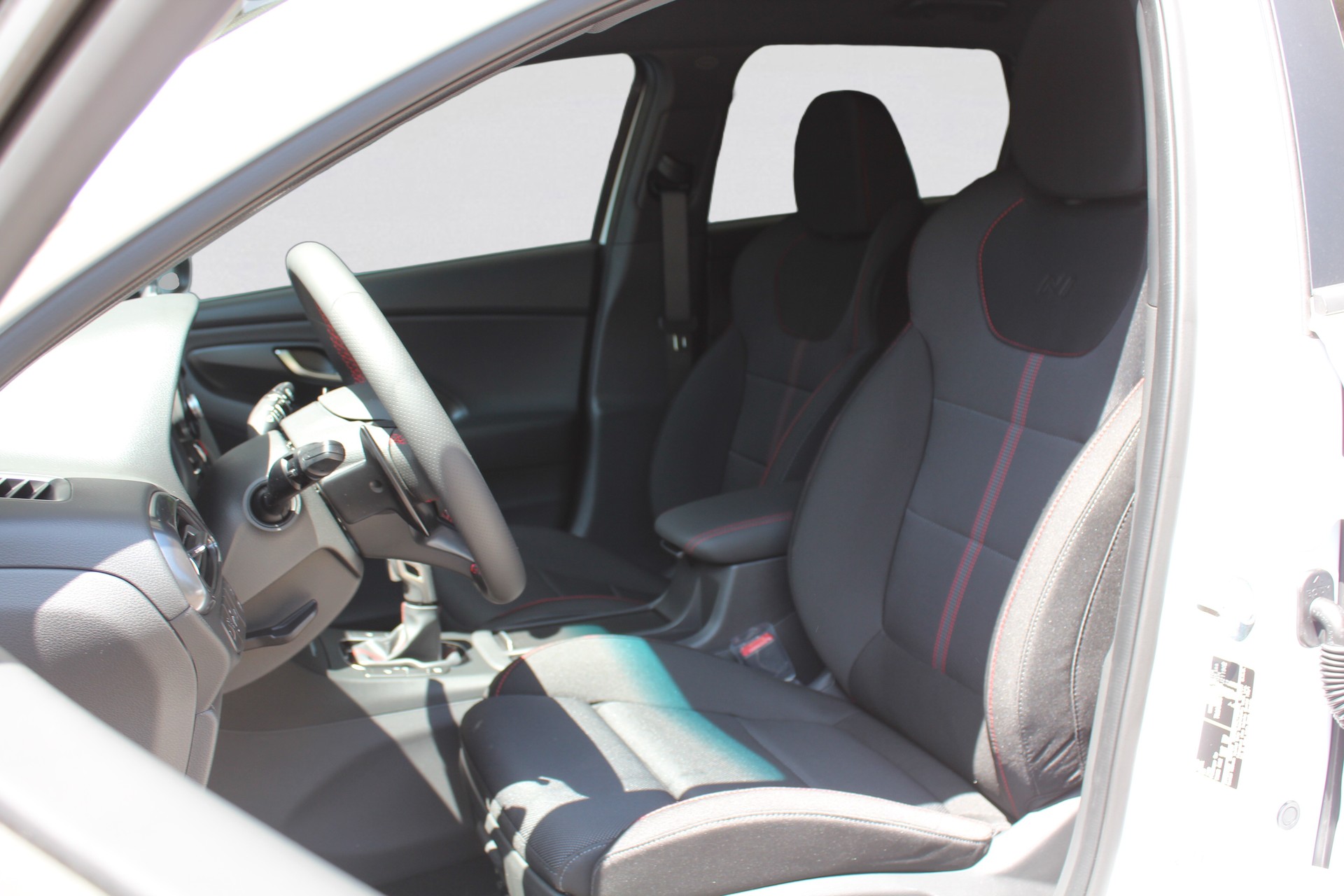 HYUNDAI i30 1.5 T-GDi N Line 48V MH DCT-image-8