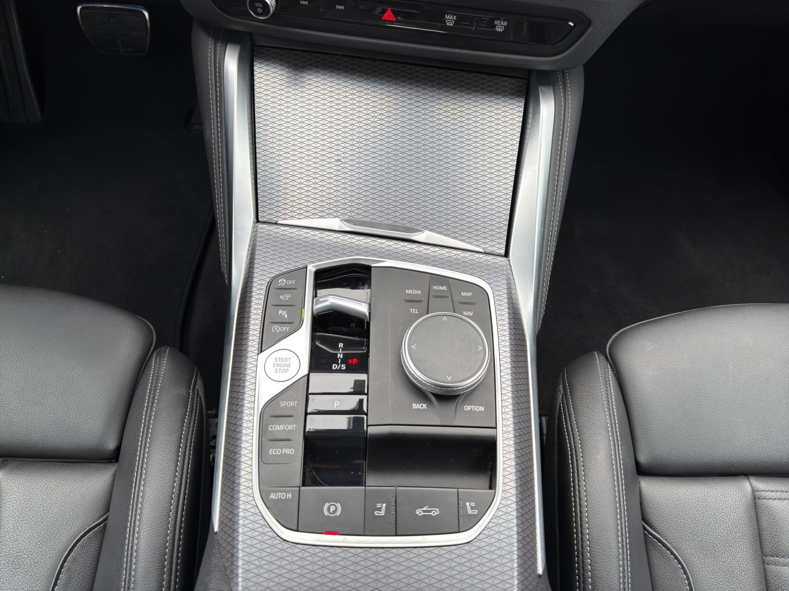BMW 430i xDrive Cabriolet M Sport Steptronic-image-17