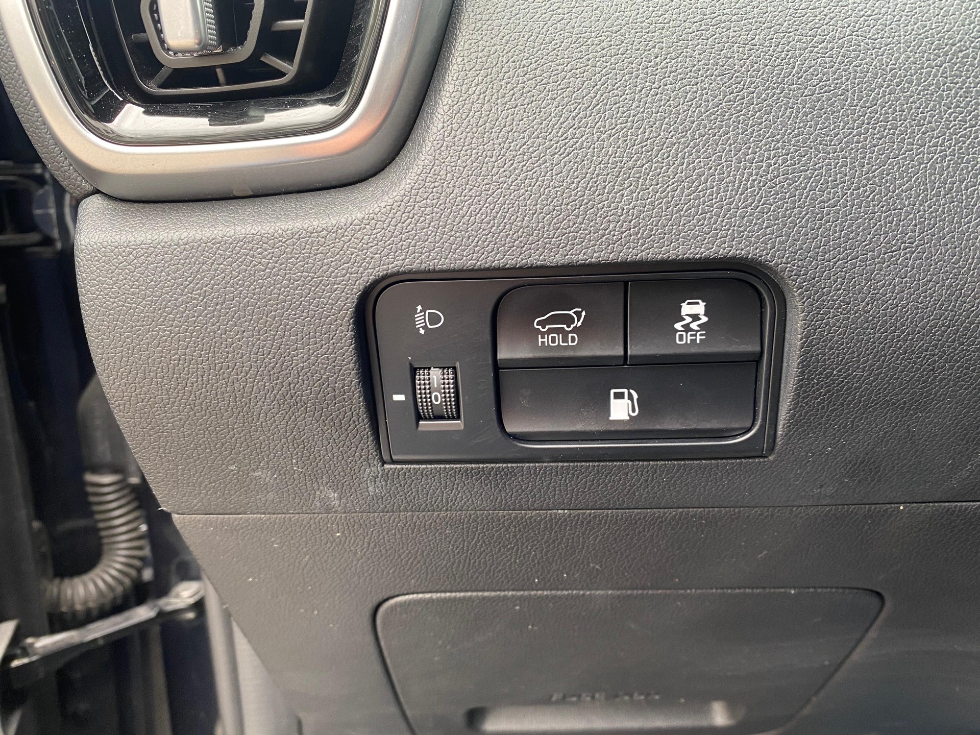 KIA Sorento 1.6 T-GDi Plug-in Hybrid 7P-image-9