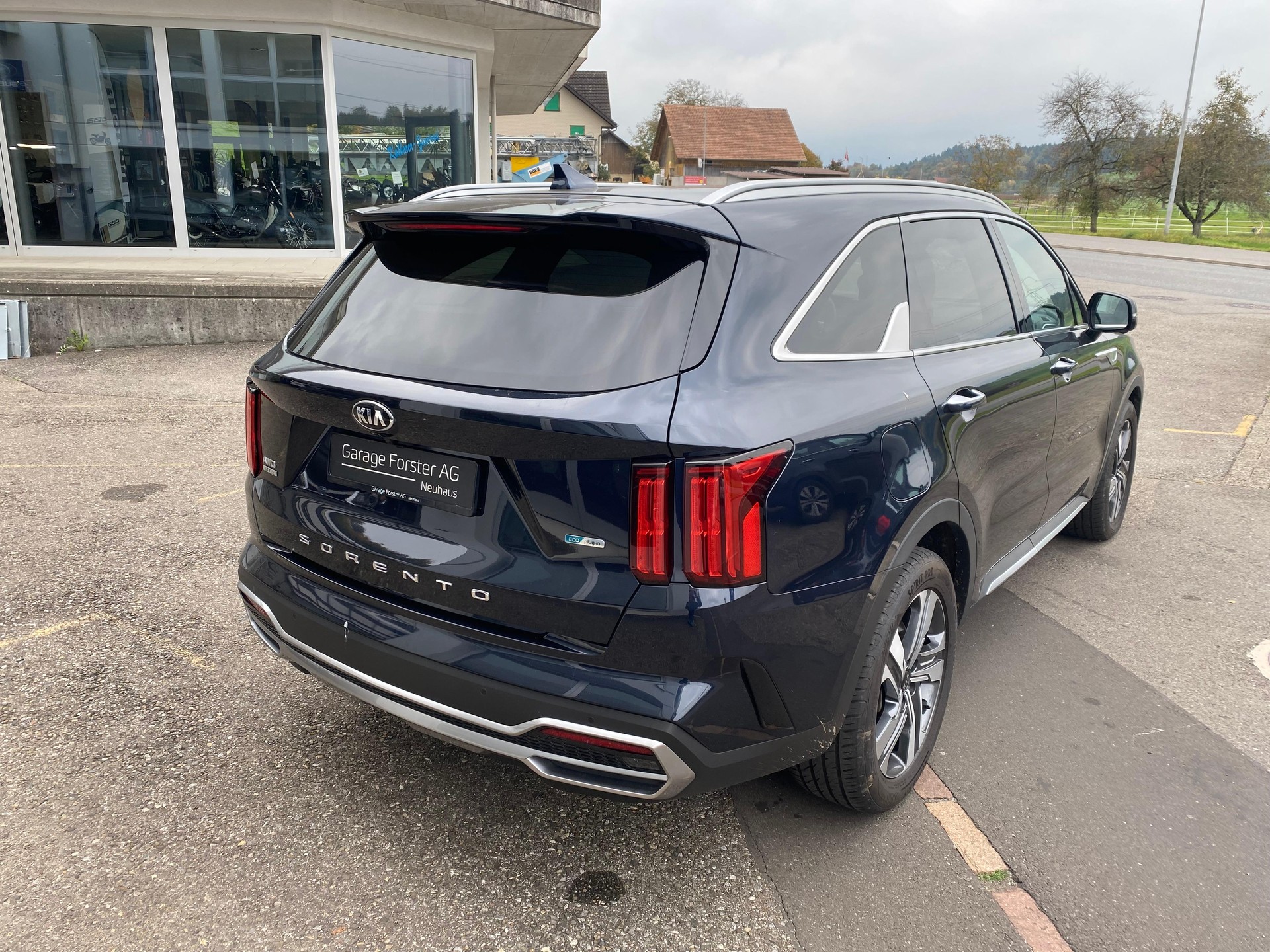 KIA Sorento 1.6 T-GDi Plug-in Hybrid 7P-image-2