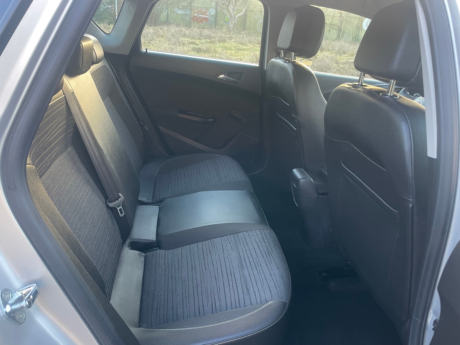 OPEL Astra 2.0 CDTi Cosmo Automatic-image-8