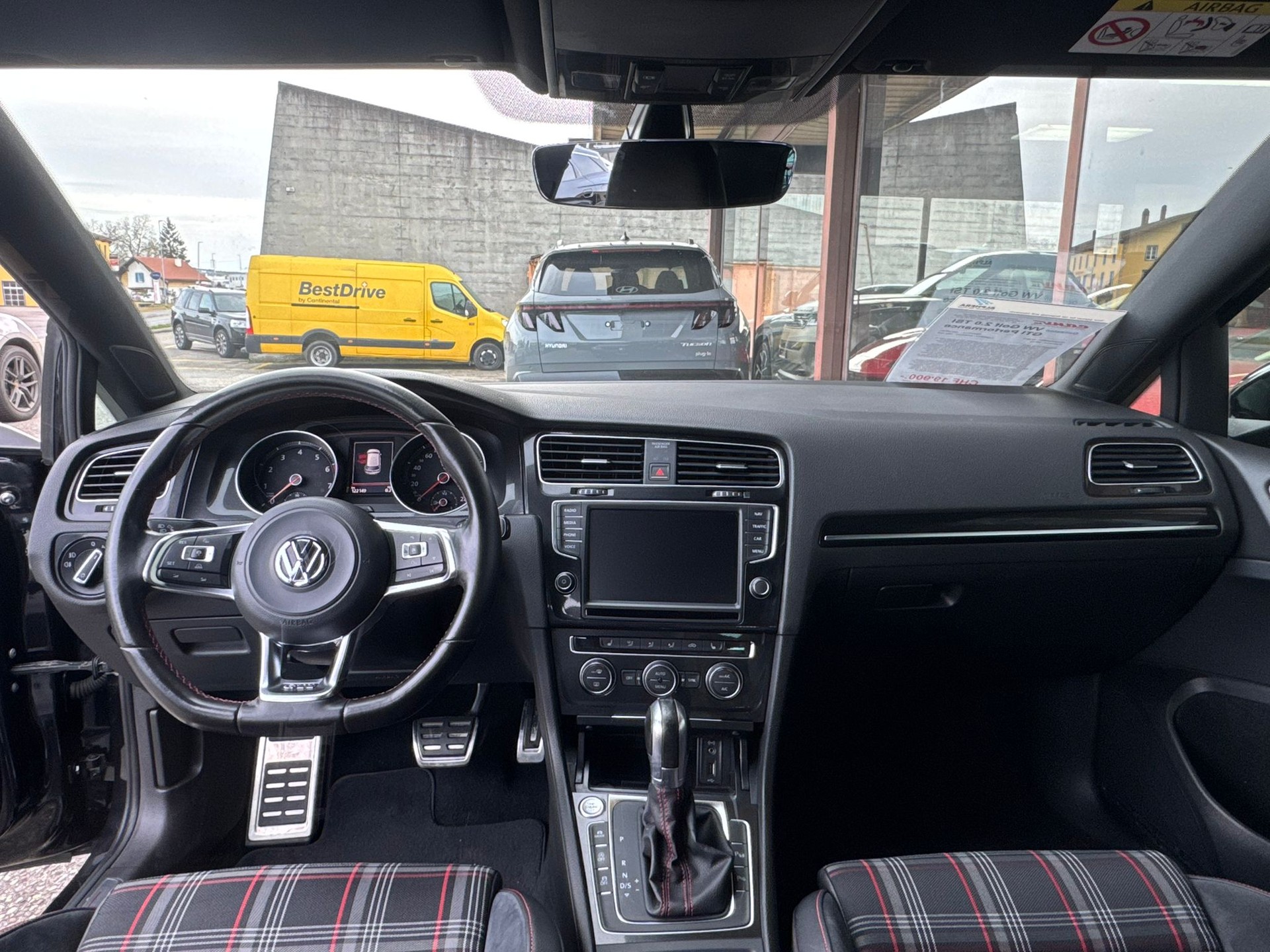 VW Golf 2.0 TSI GTI Performance DSG-image-8