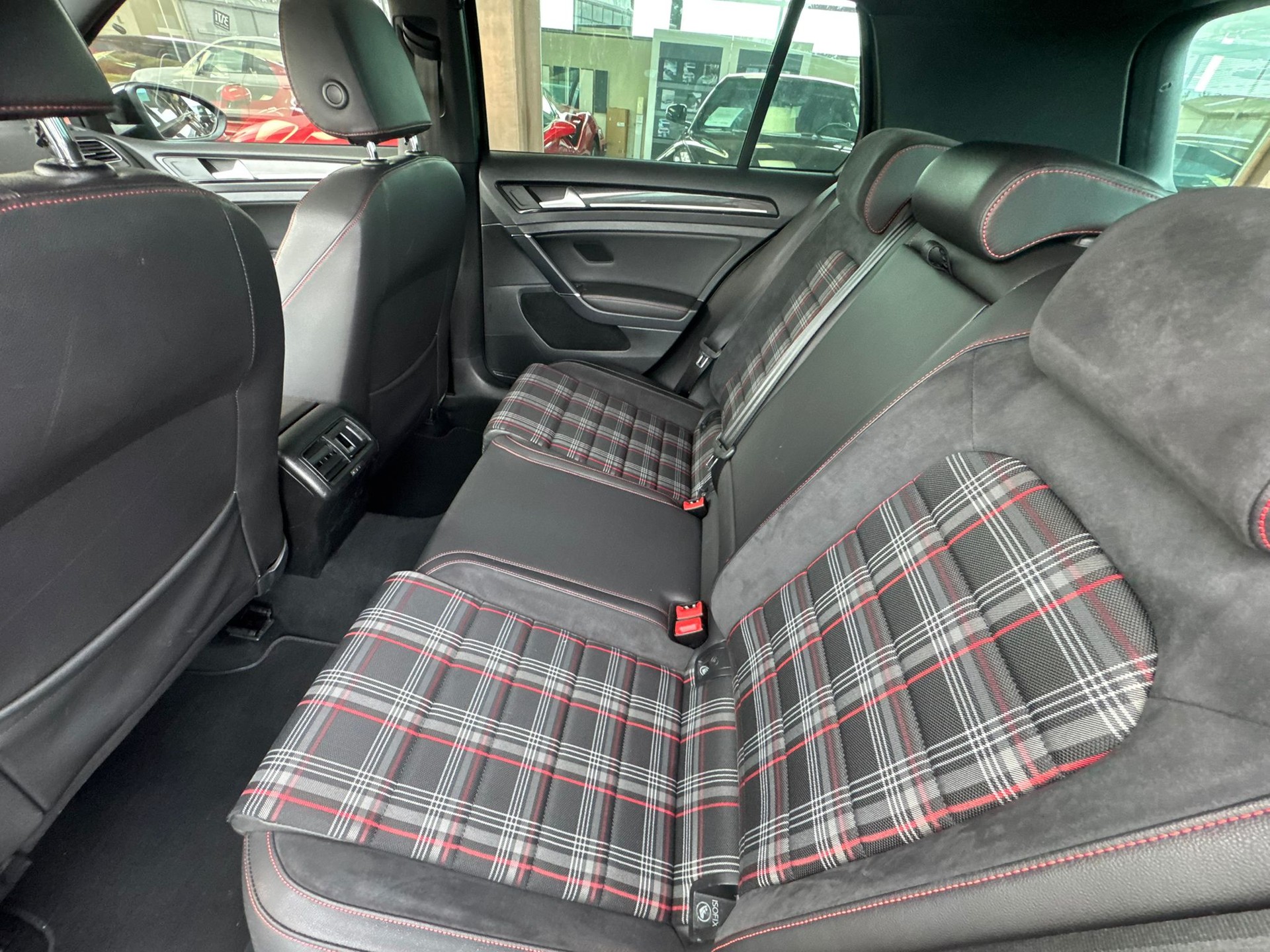 VW Golf 2.0 TSI GTI Performance DSG-image-7