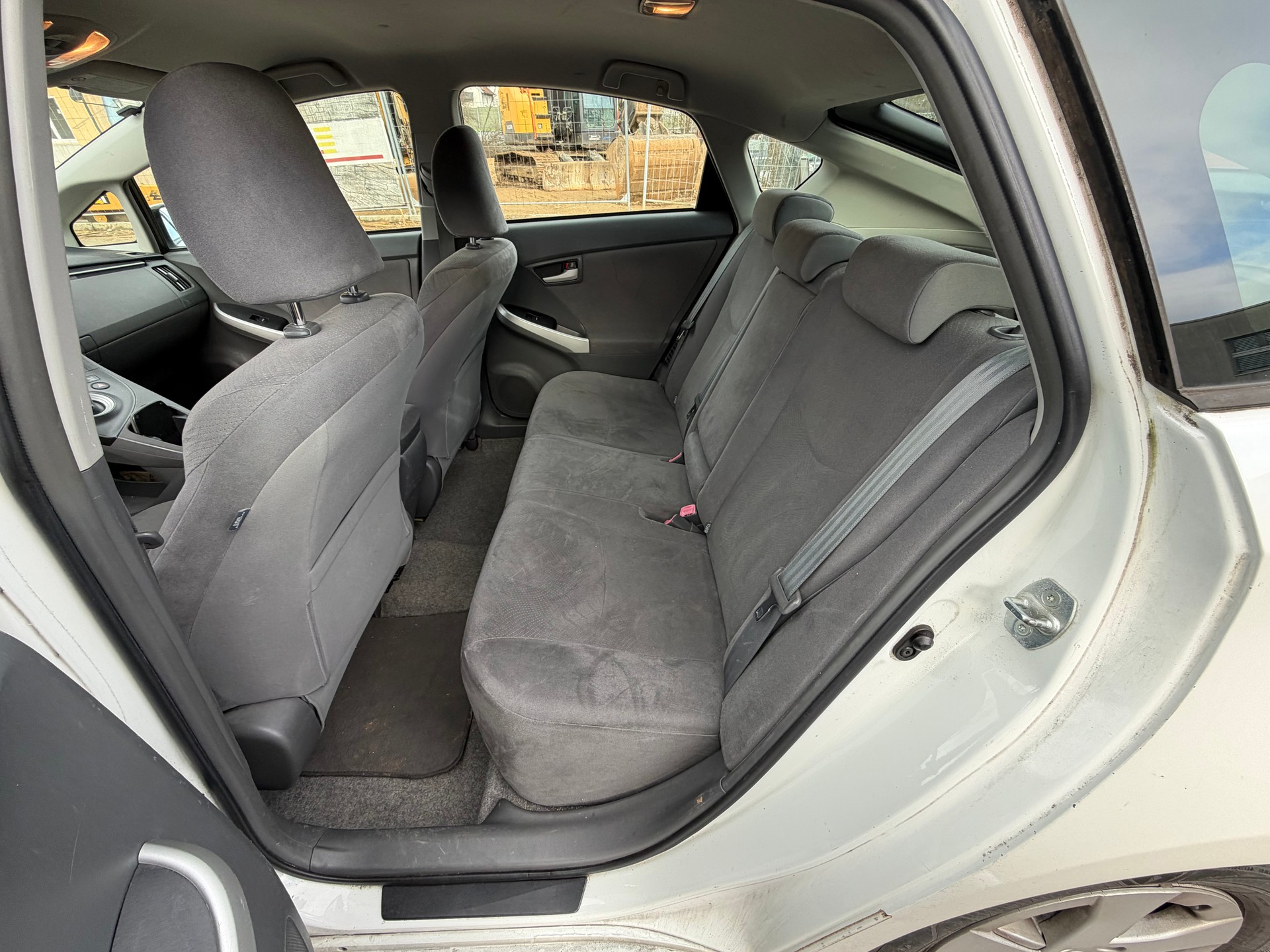 TOYOTA Prius 1.8 16V HSD Luna-image-8