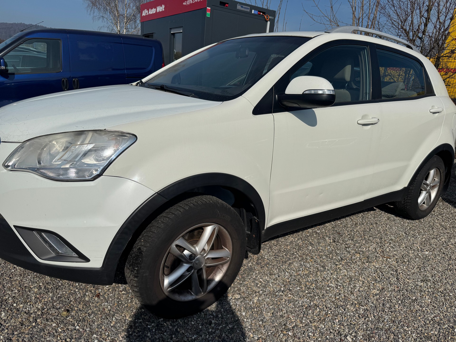 KGM-SsangYong Korando 2.0 e-XDI Quartz 4WD Automatic-image-1