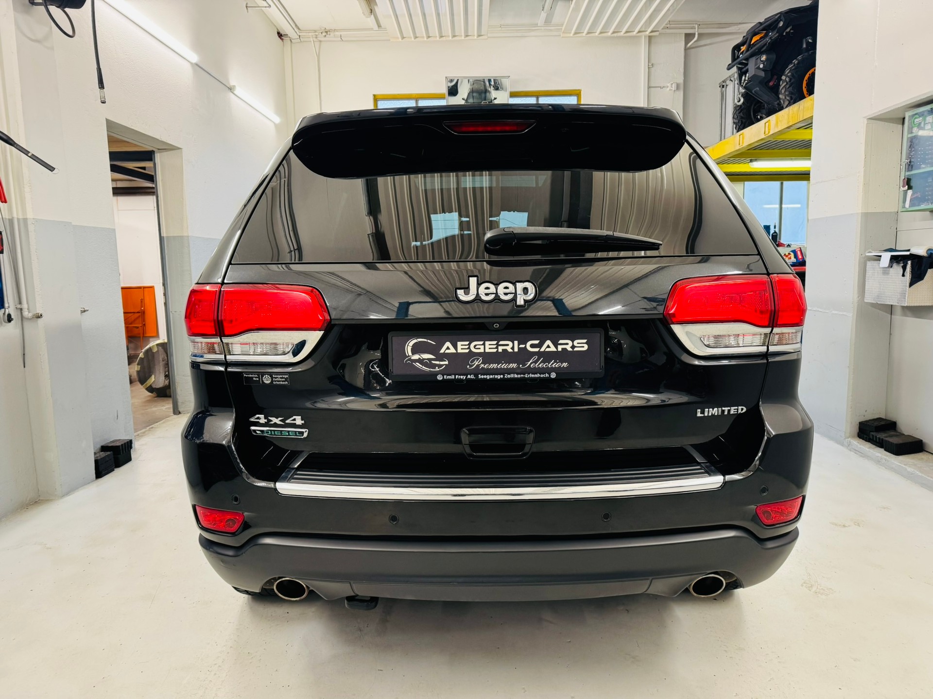 JEEP Grand Cherokee 3.0 CRD Limited Automatic-image-4