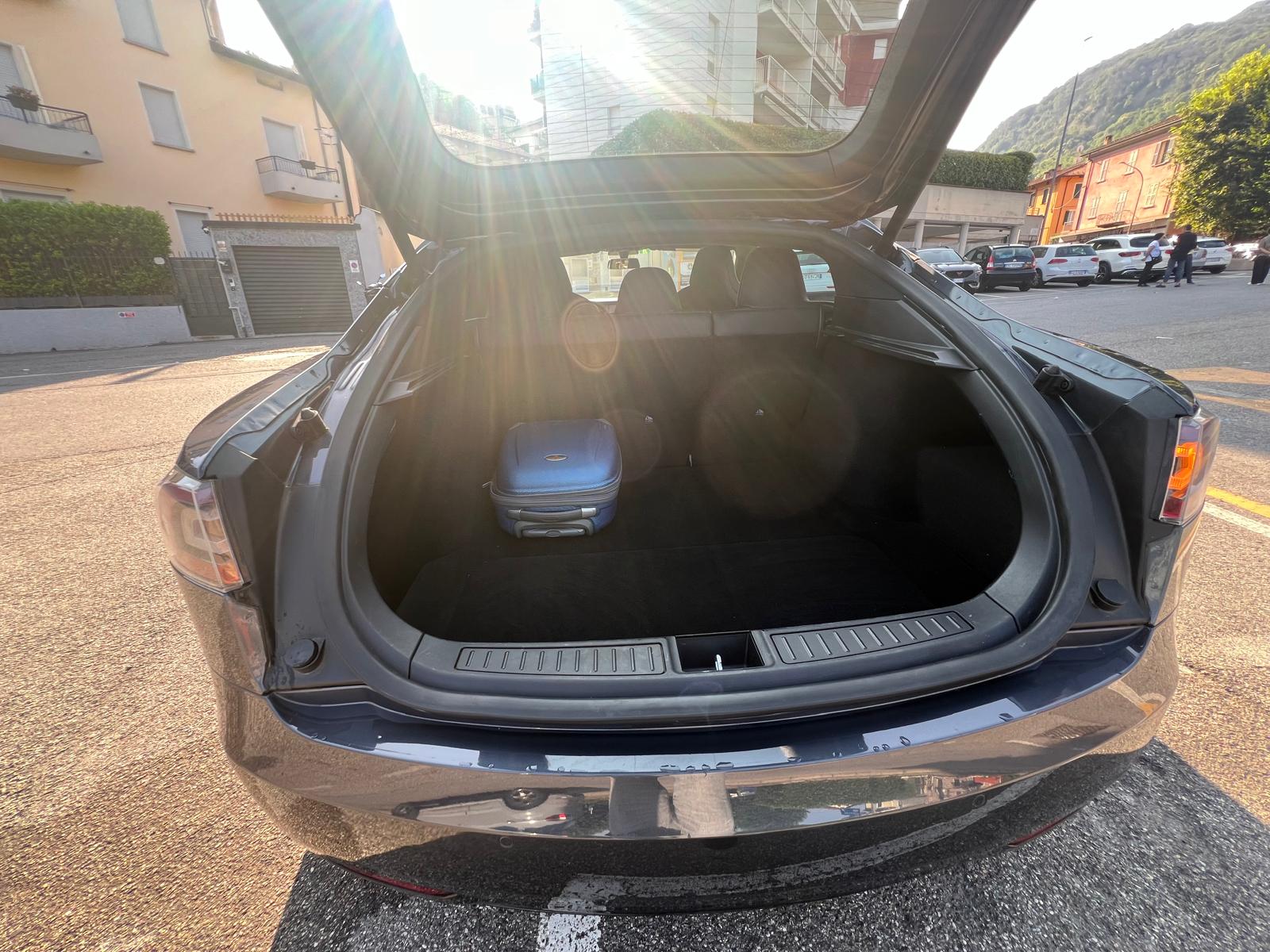 TESLA MODEL S-image-3
