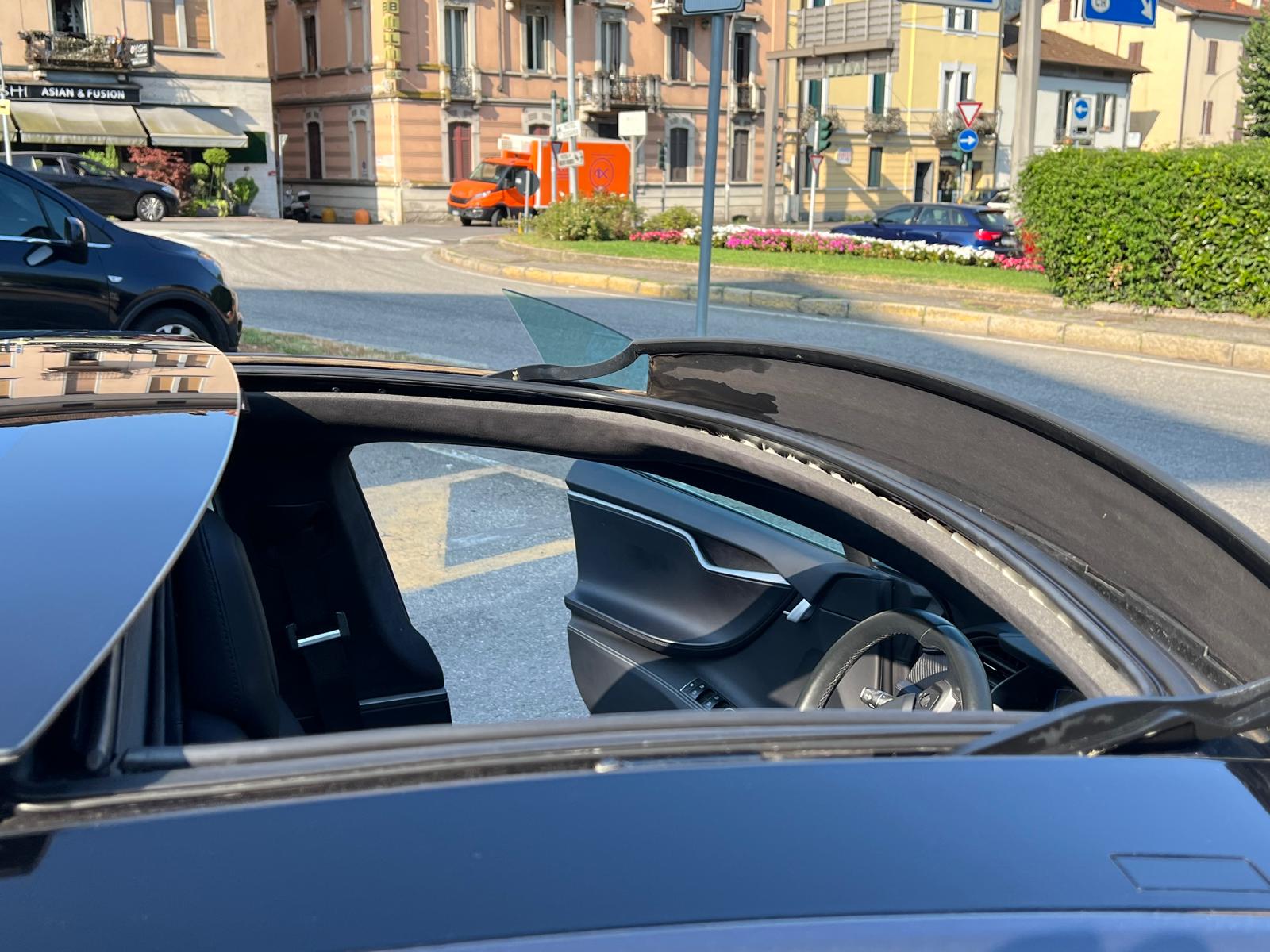 TESLA MODEL S-image-11