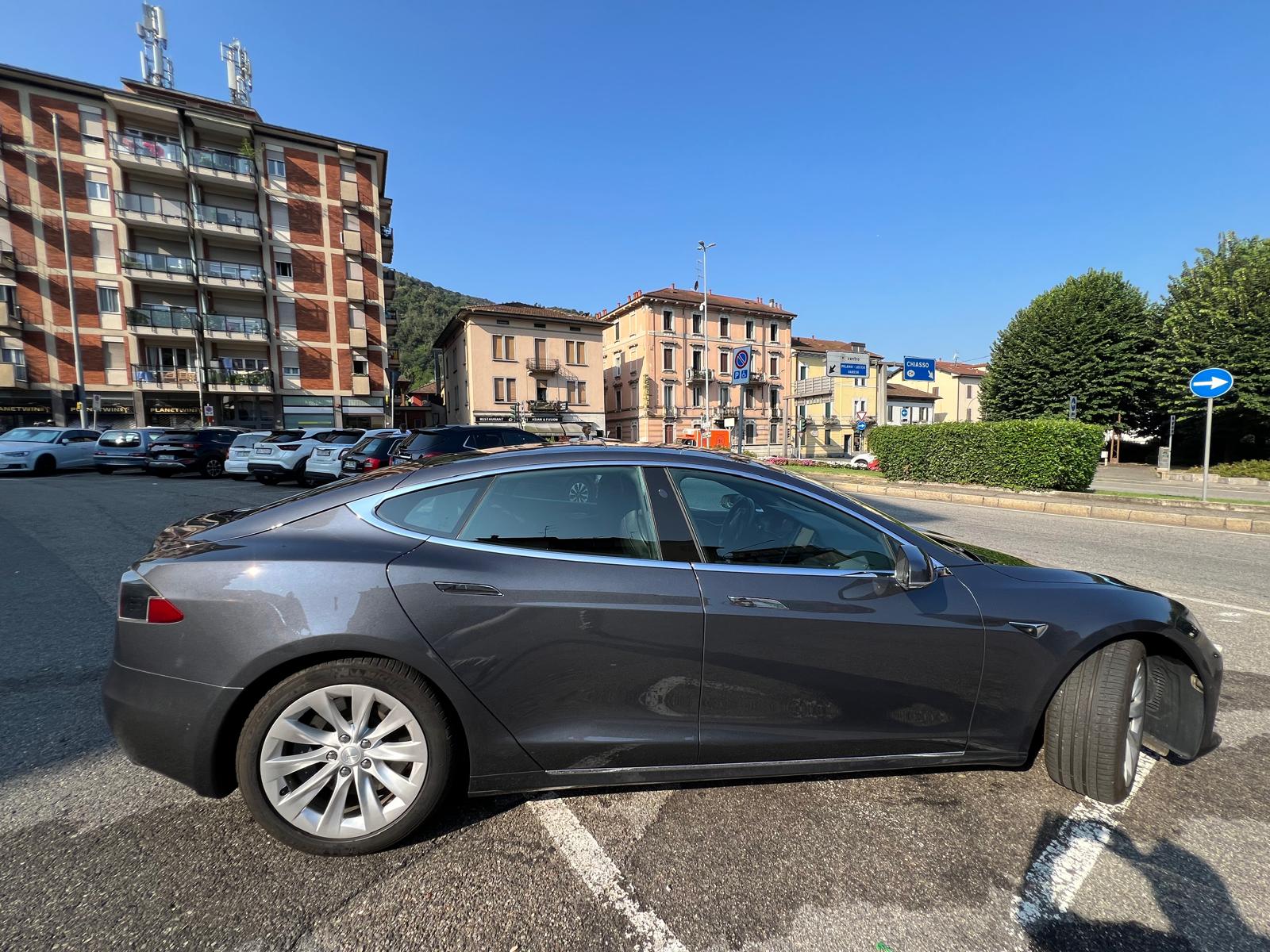 TESLA MODEL S-image-14