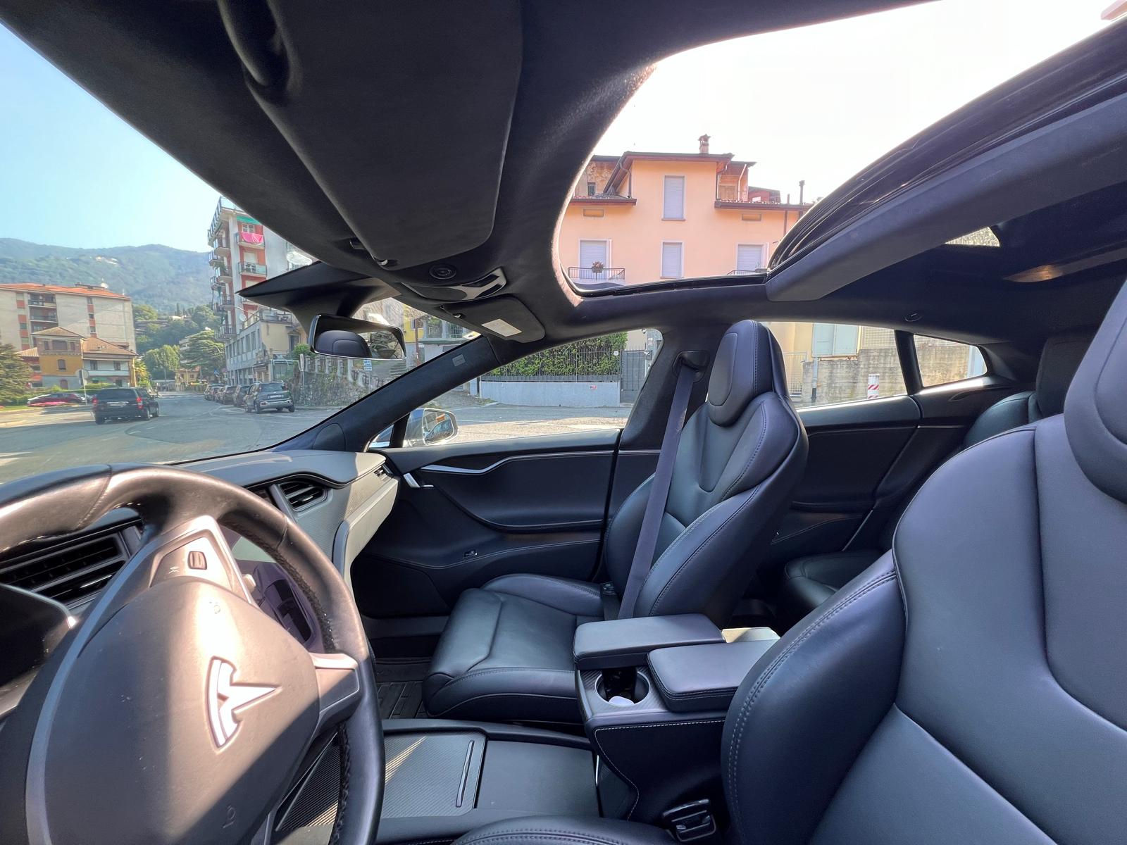 TESLA MODEL S-image-10