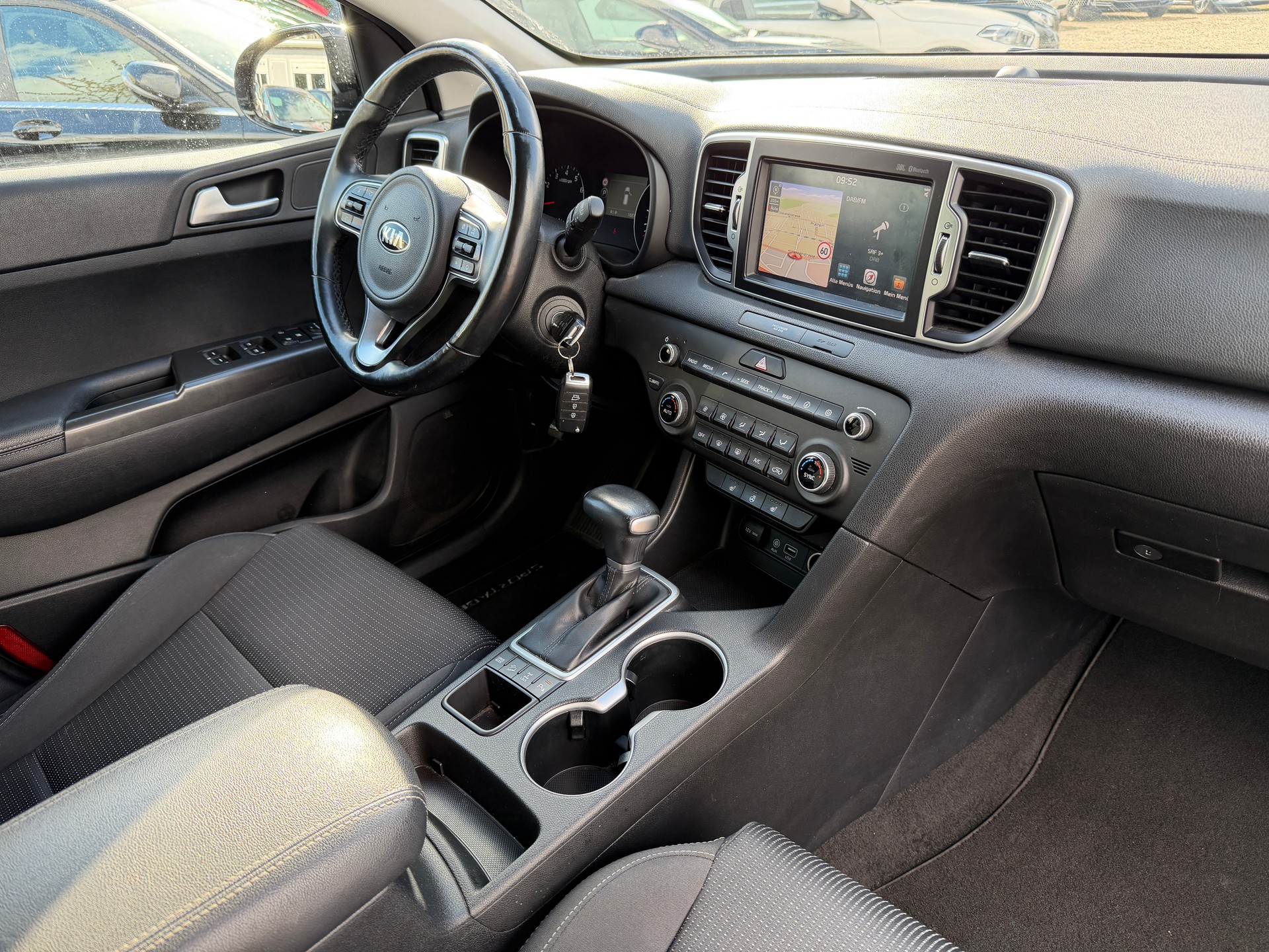 KIA Sportage 1.6 T-GDi Swiss City Line 4WD Automat-image-14