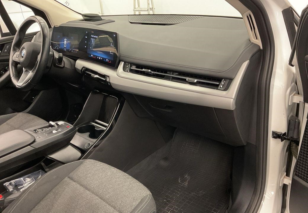 BMW 218i Active Tourer DKG-image-3