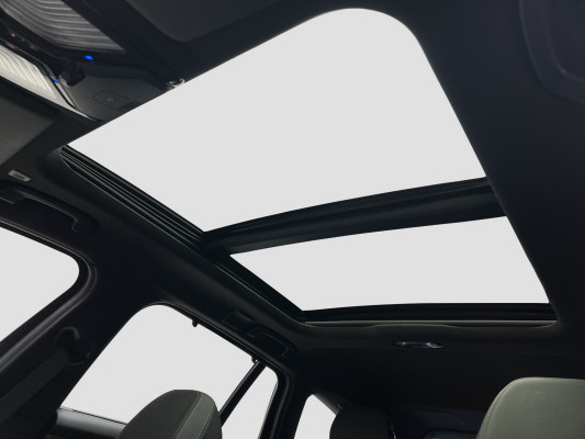 BMW 330e xDrive Luxury Line-image-10