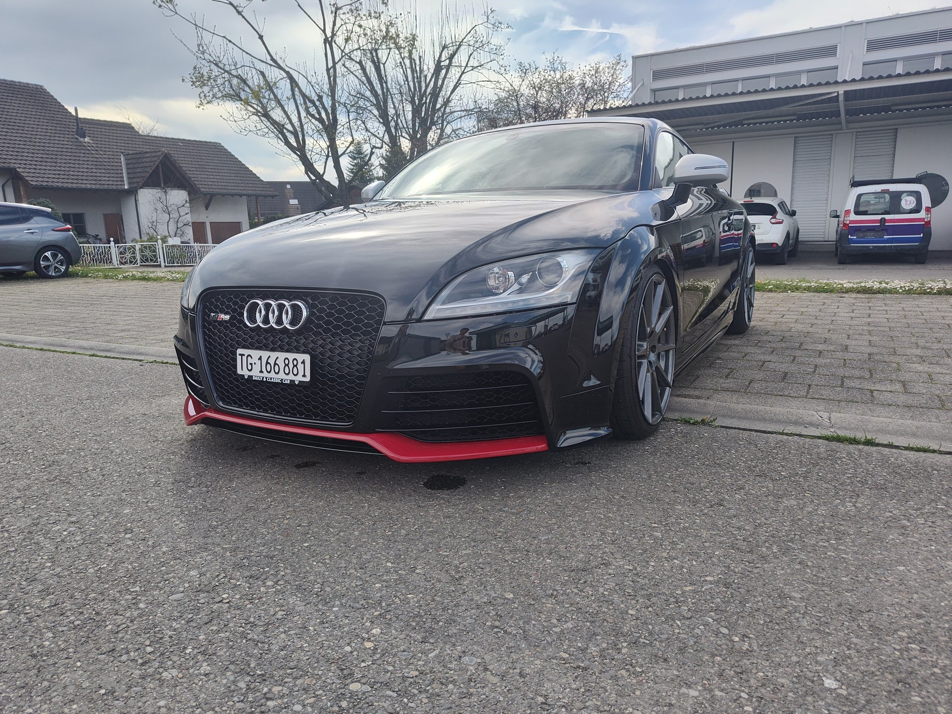 AUDI TT RS Coupé 2.5 TFSI quattro-image-1