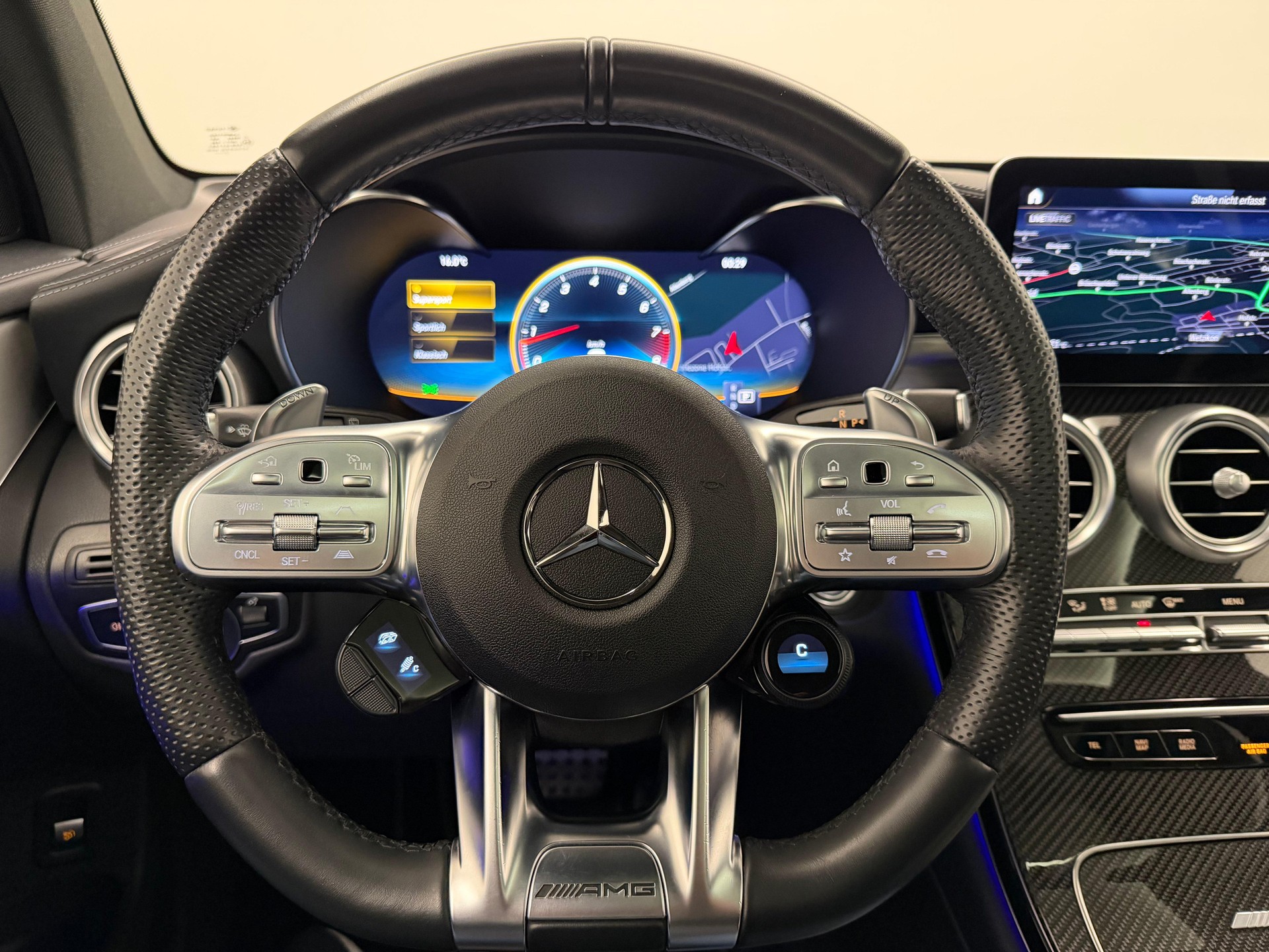 MERCEDES-BENZ GLC 63 S AMG 4m+-image-17
